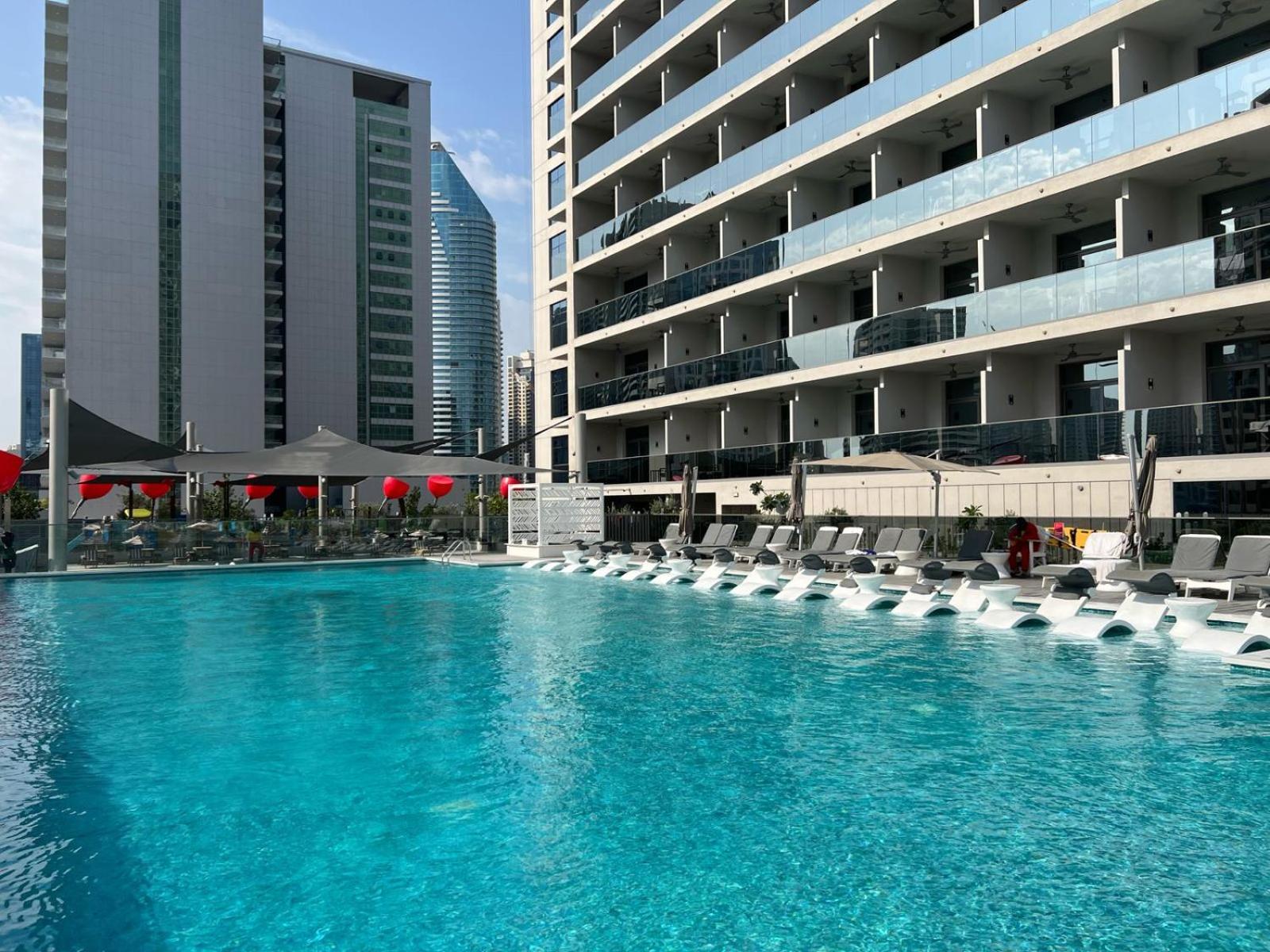 Lavish Apt, With Canal View Close To Mall- 1522 Apartment Dubai