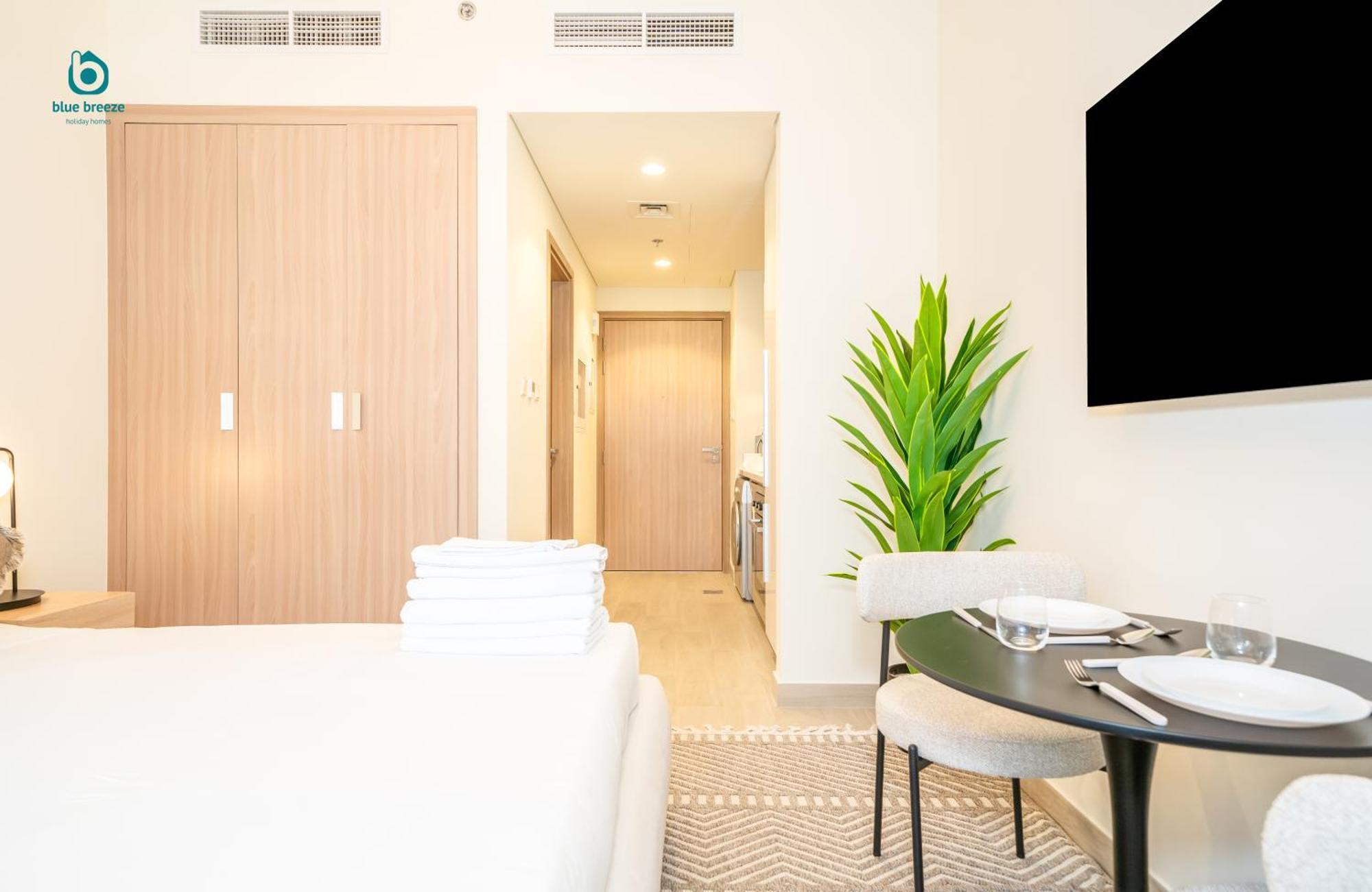 Blue Breeze - Stylish With Extra-large Terrace And Views Apartment *