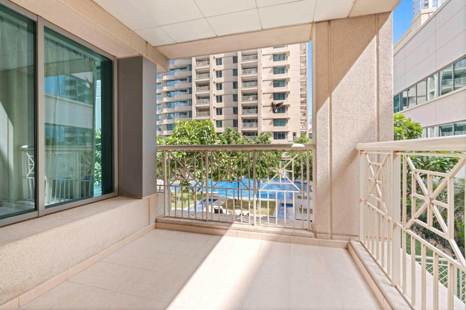Vacay Lettings 1 Bed Close To Down Town Fountain View * Dubai