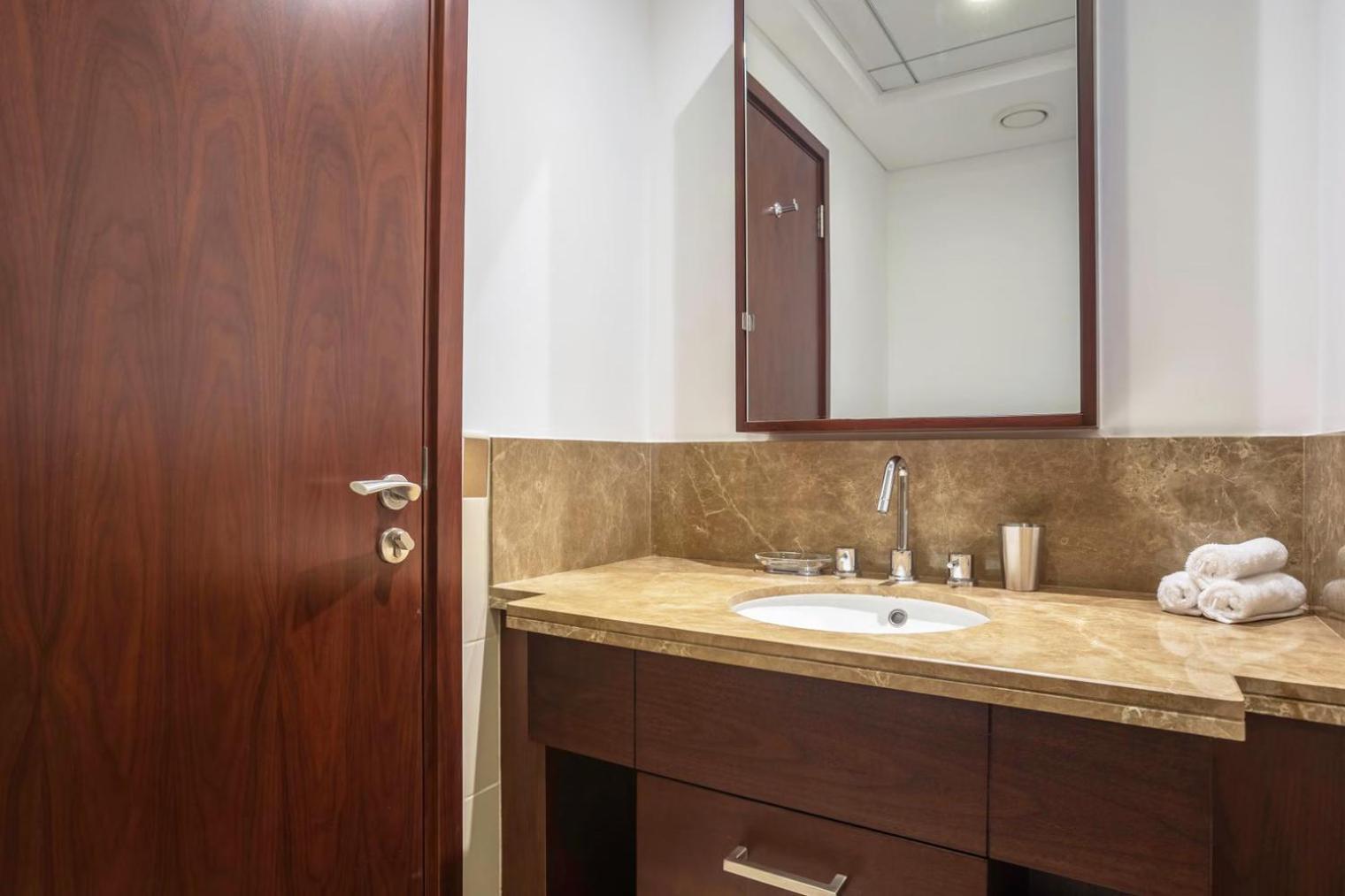 Vacay Lettings 1 Bed Close To Down Town Fountain View Dubai