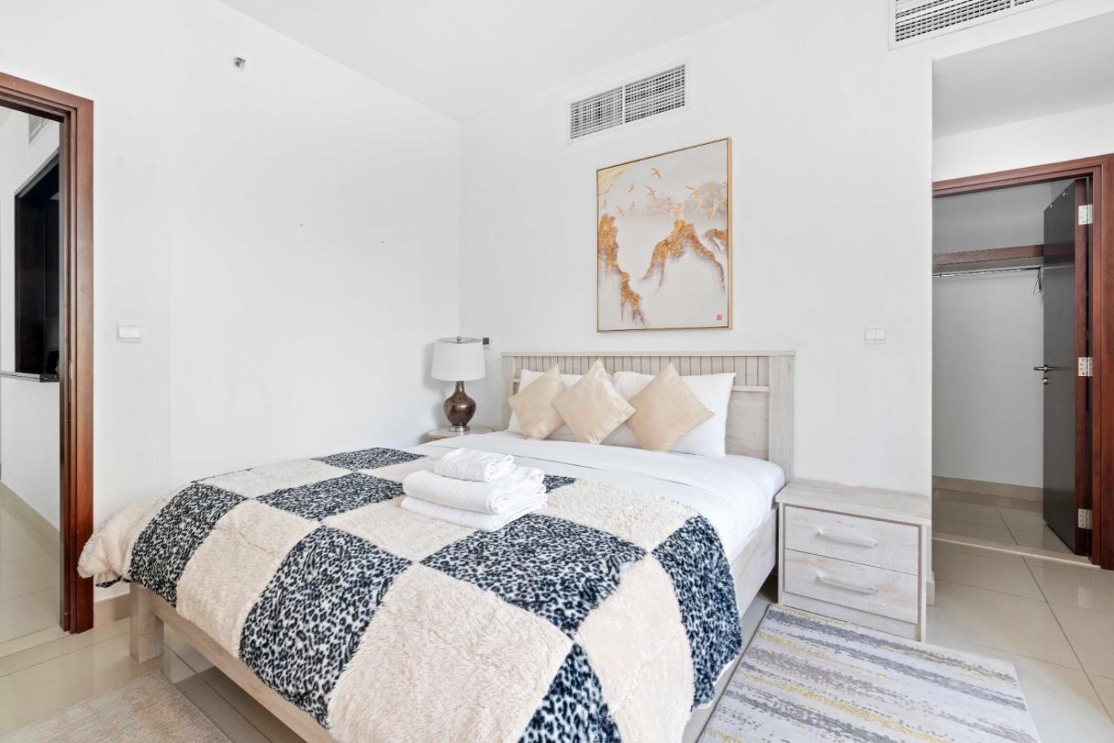 Apartment Vacay Lettings 1 Bed Close To Down Town Fountain View