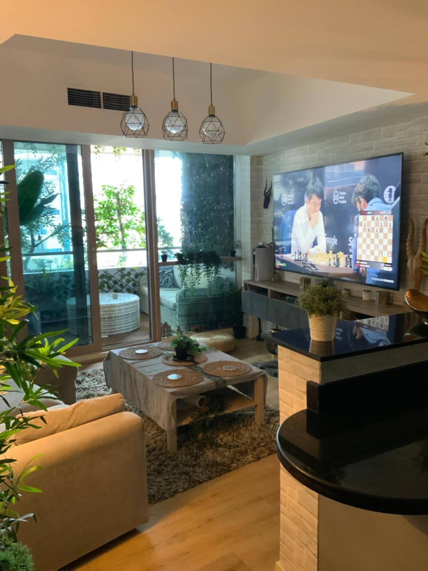 Fully Upgraded Luxurious One Bedroom Between Marina And Jbr
