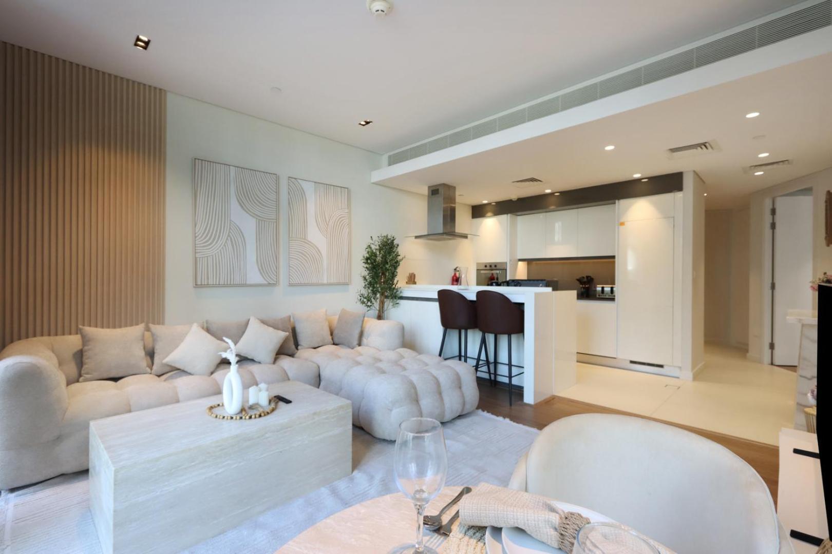 Livbnb-serene 1b With Private Patio And Ain Views * Dubai
