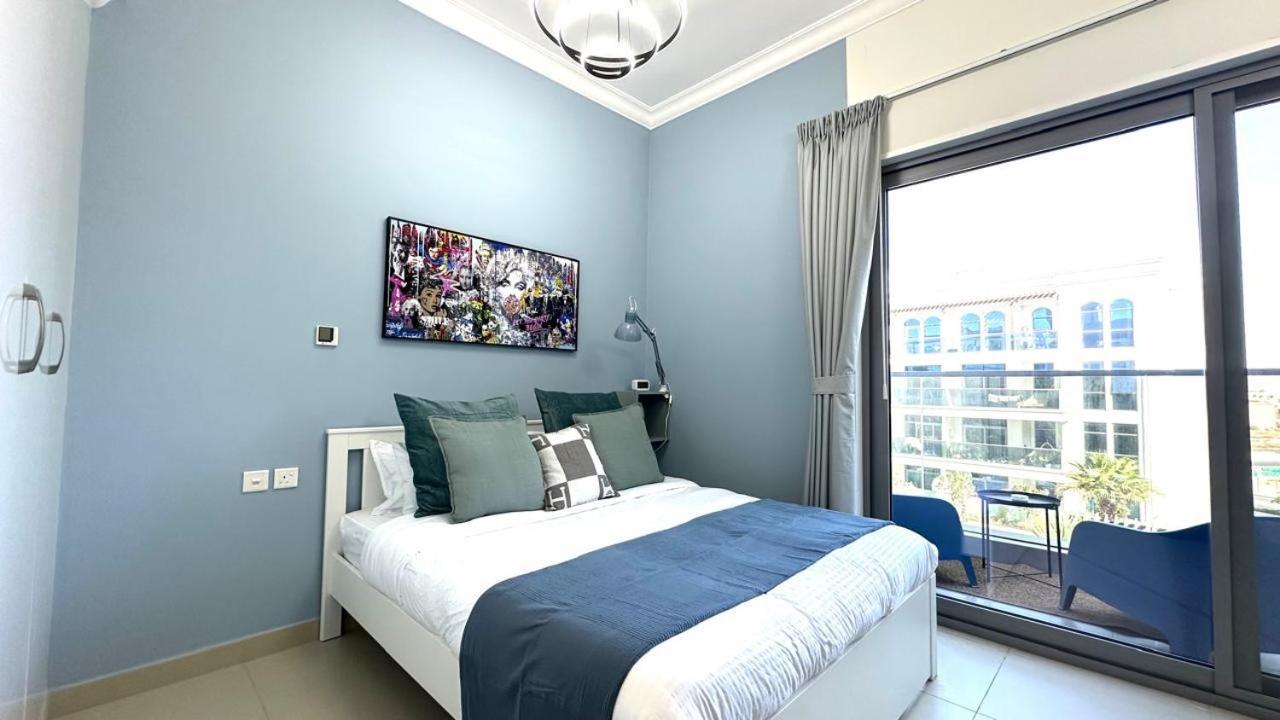 Apartment Spacious Luxury Near Mall Of The Emirates With Pool Access