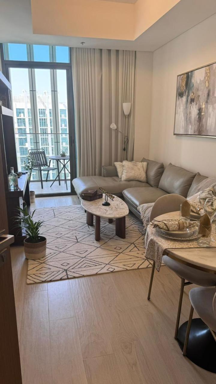 Apartment Burj Khalifa View Modern 1bhk With Balcony Dubai