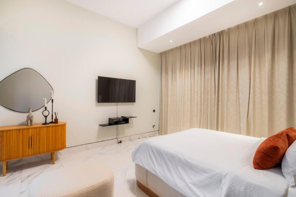 Brand New Chic Apartment