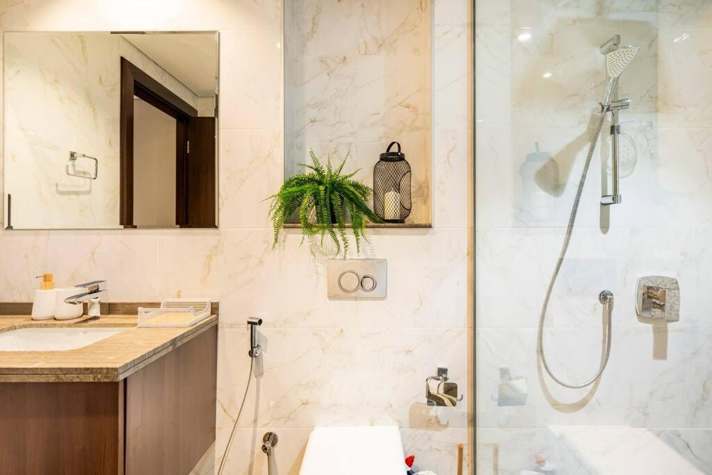 Apartment Brand New Chic Dubai