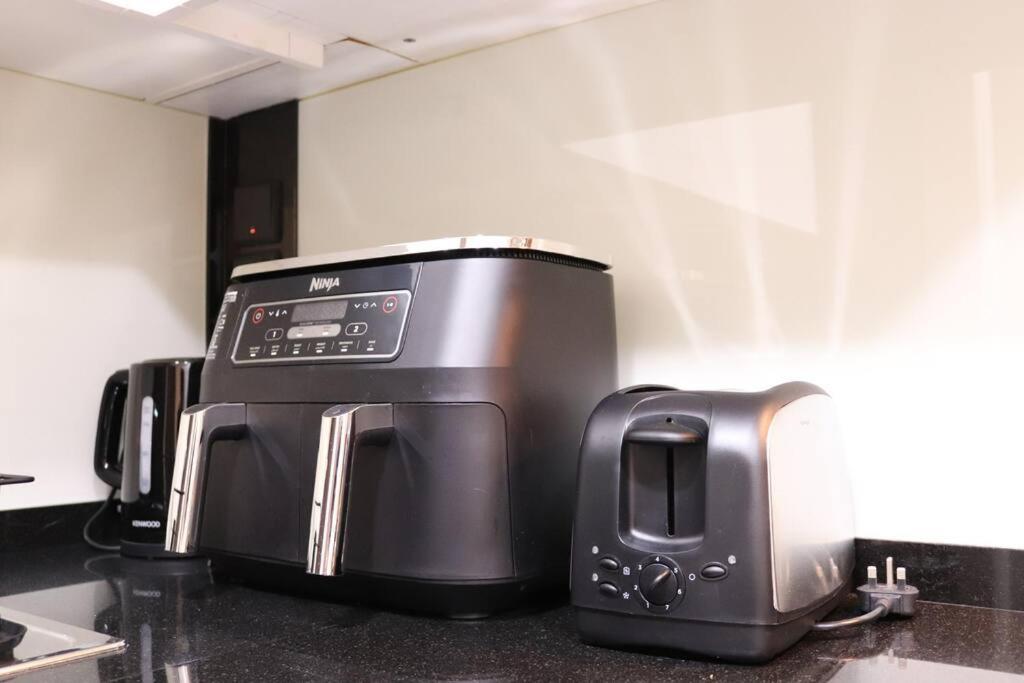 Brand New Chic Apartment
