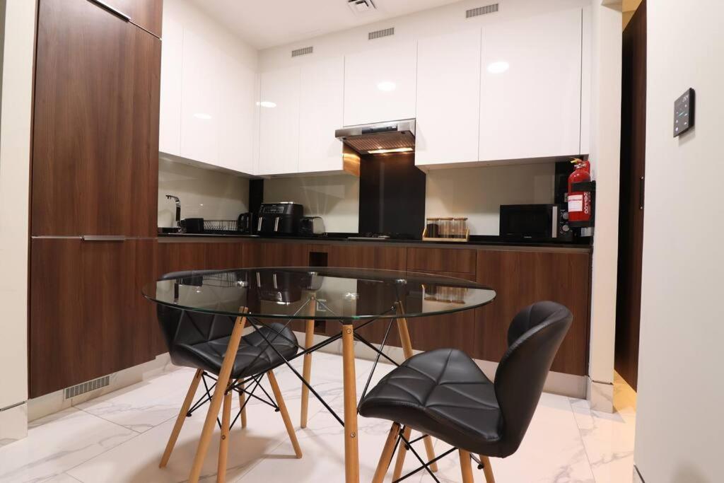 Brand New Chic Apartment