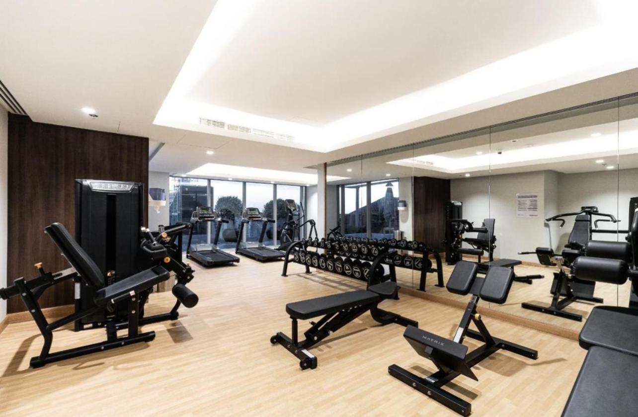 Elegant Near Burj Khalifa And Mall Apartment *