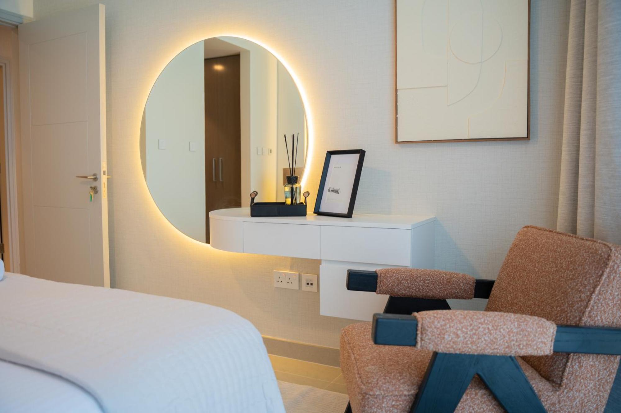 Tower 1 - Modernized Two Bedroom In Downtown Dubai