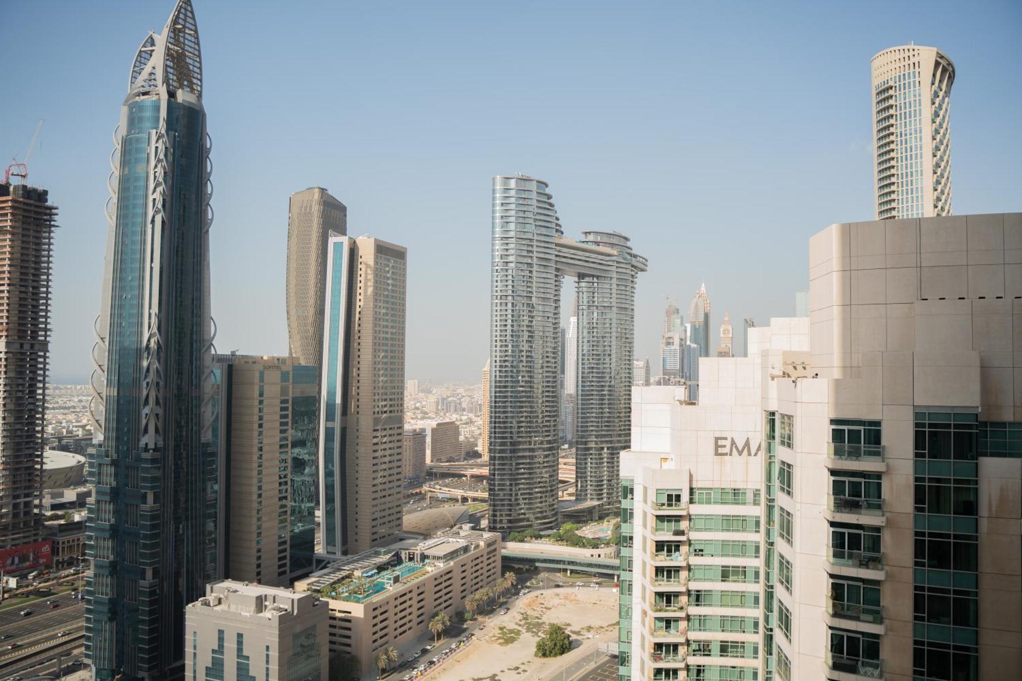 Tower 1 - Modernized Two Bedroom In Downtown * Dubai