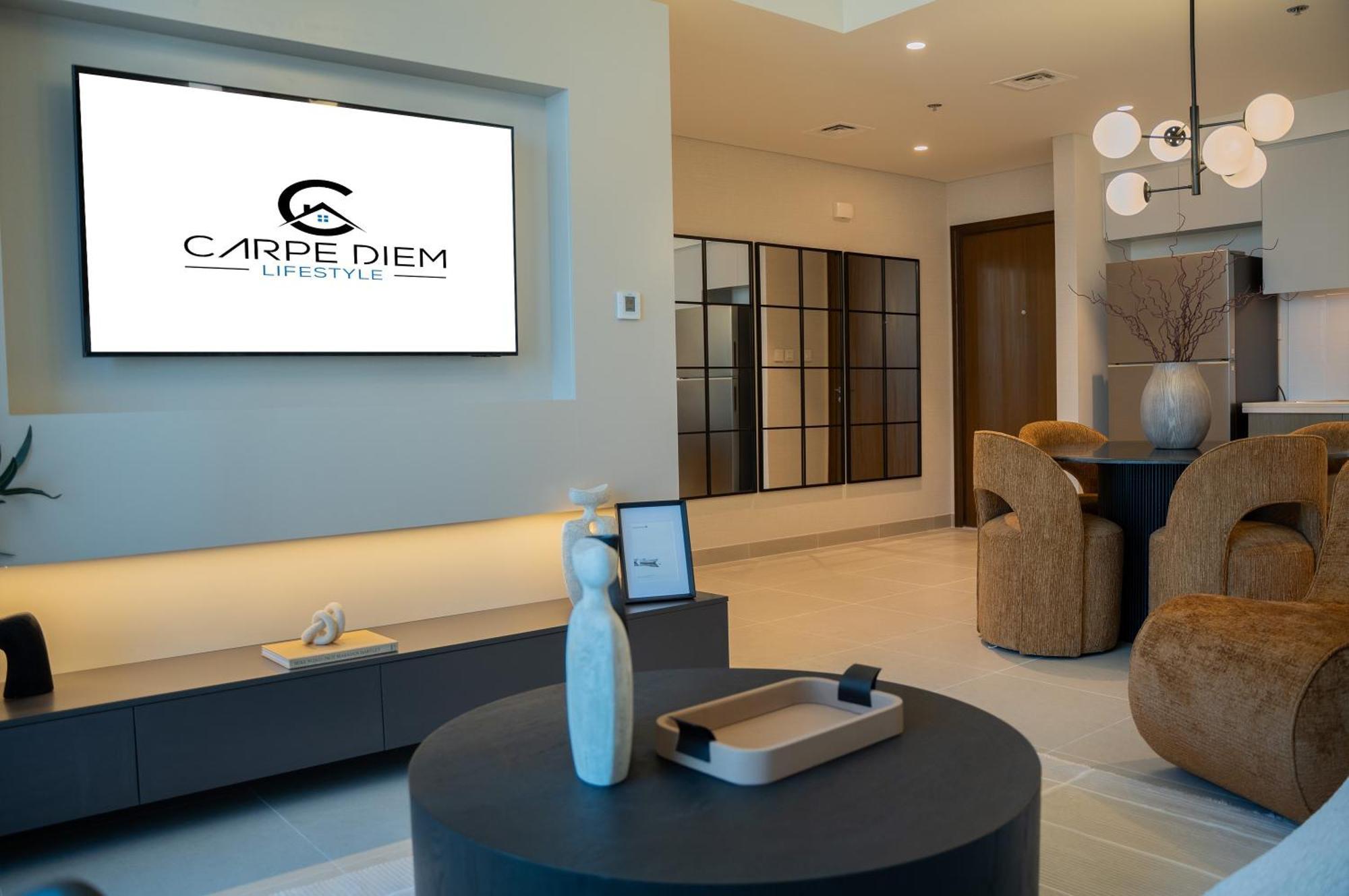 Apartment Tower 1 - Modernized Two Bedroom In Downtown *