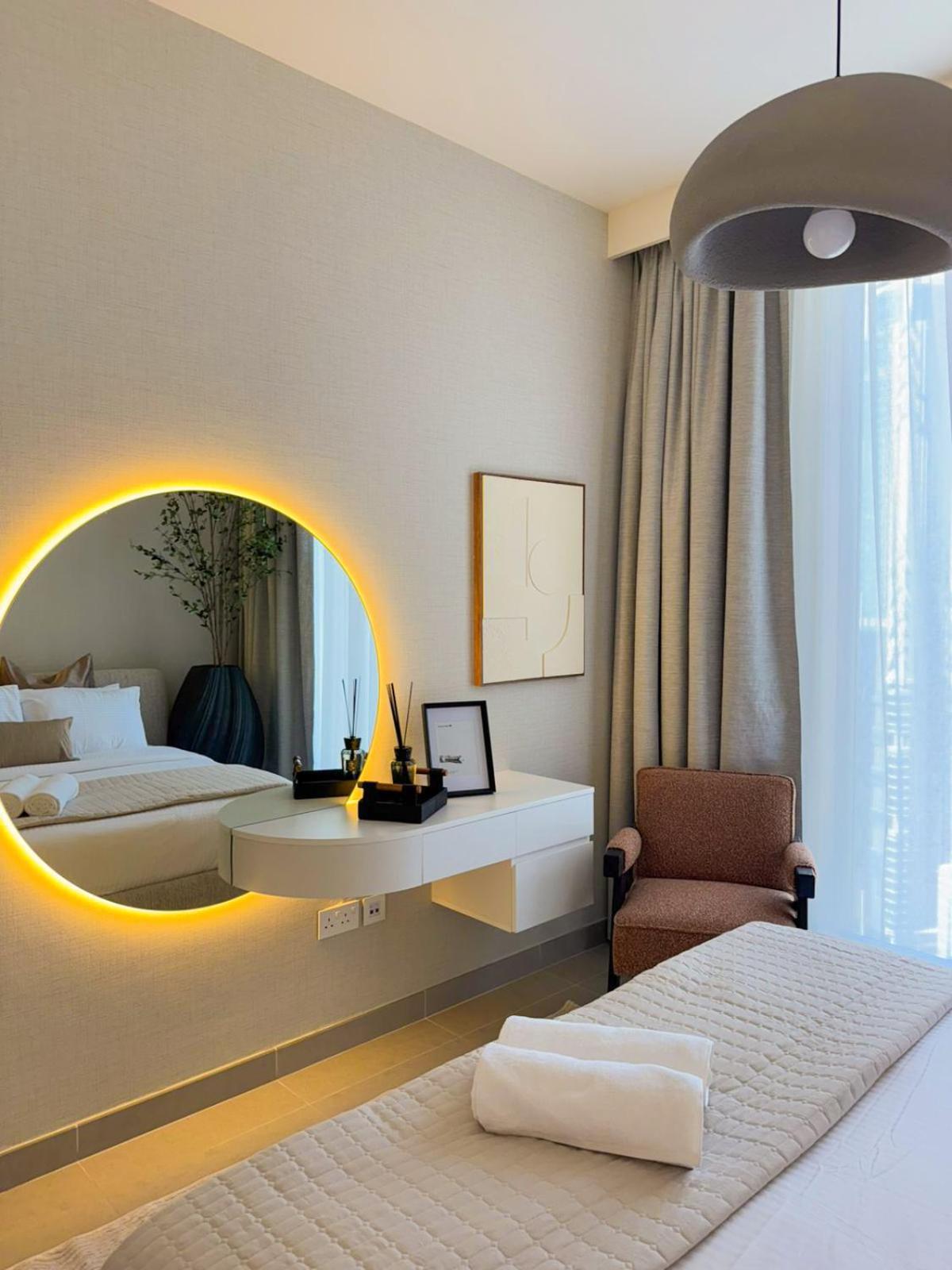 Tower 1 - Modernized Two Bedroom In Downtown Apartment Dubai