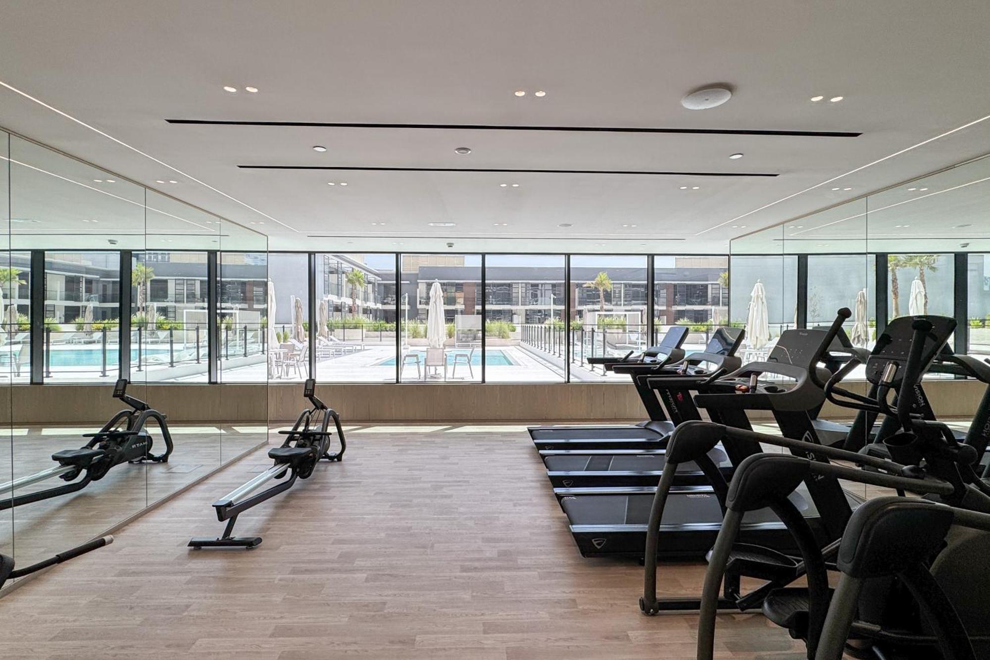 Modern 1br In Jvc With Amazing Amenities