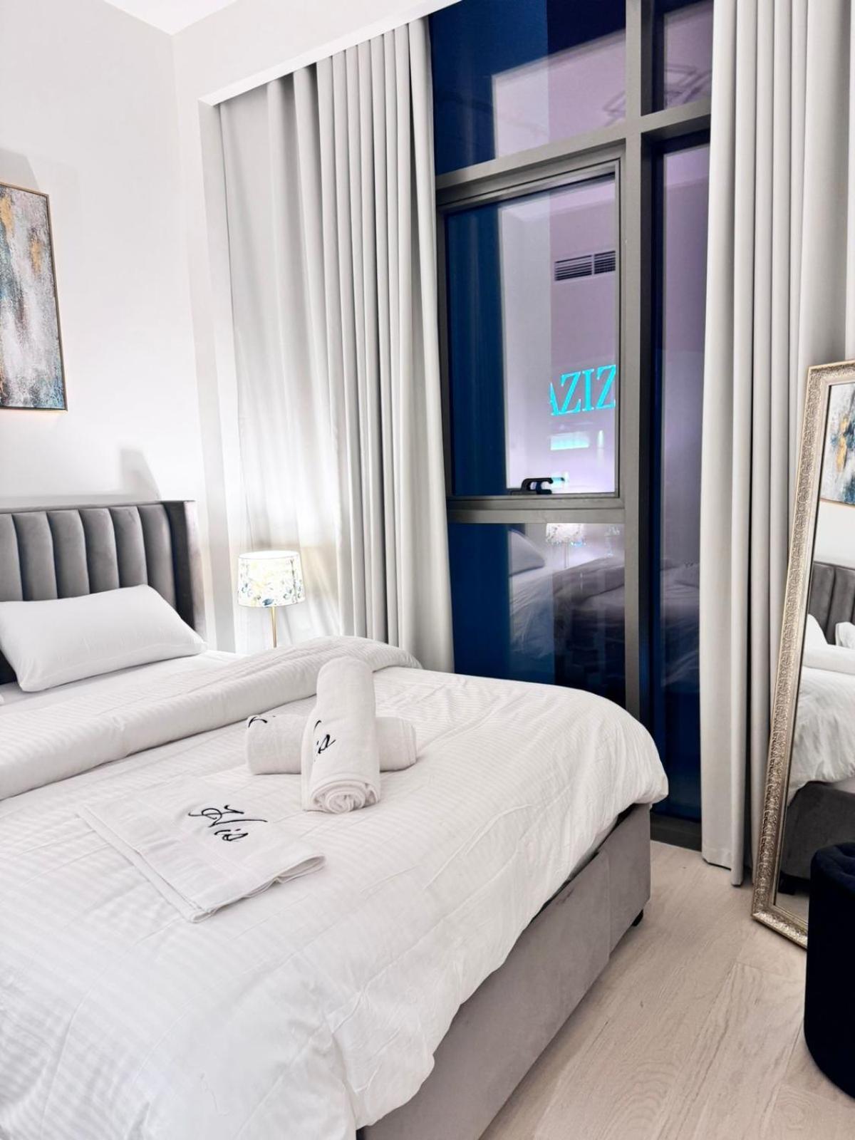 Burj Khalifa View Modern 1bhk With Balcony Apartment