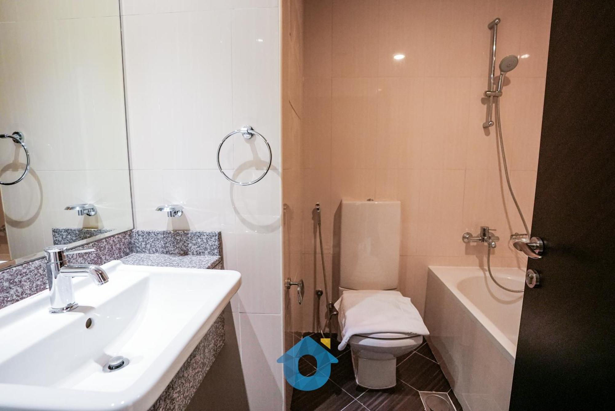 Holiday home Like - 232 Ultimate Beachside Luxury 2bhk With Sea View In Palm Jumeirah *