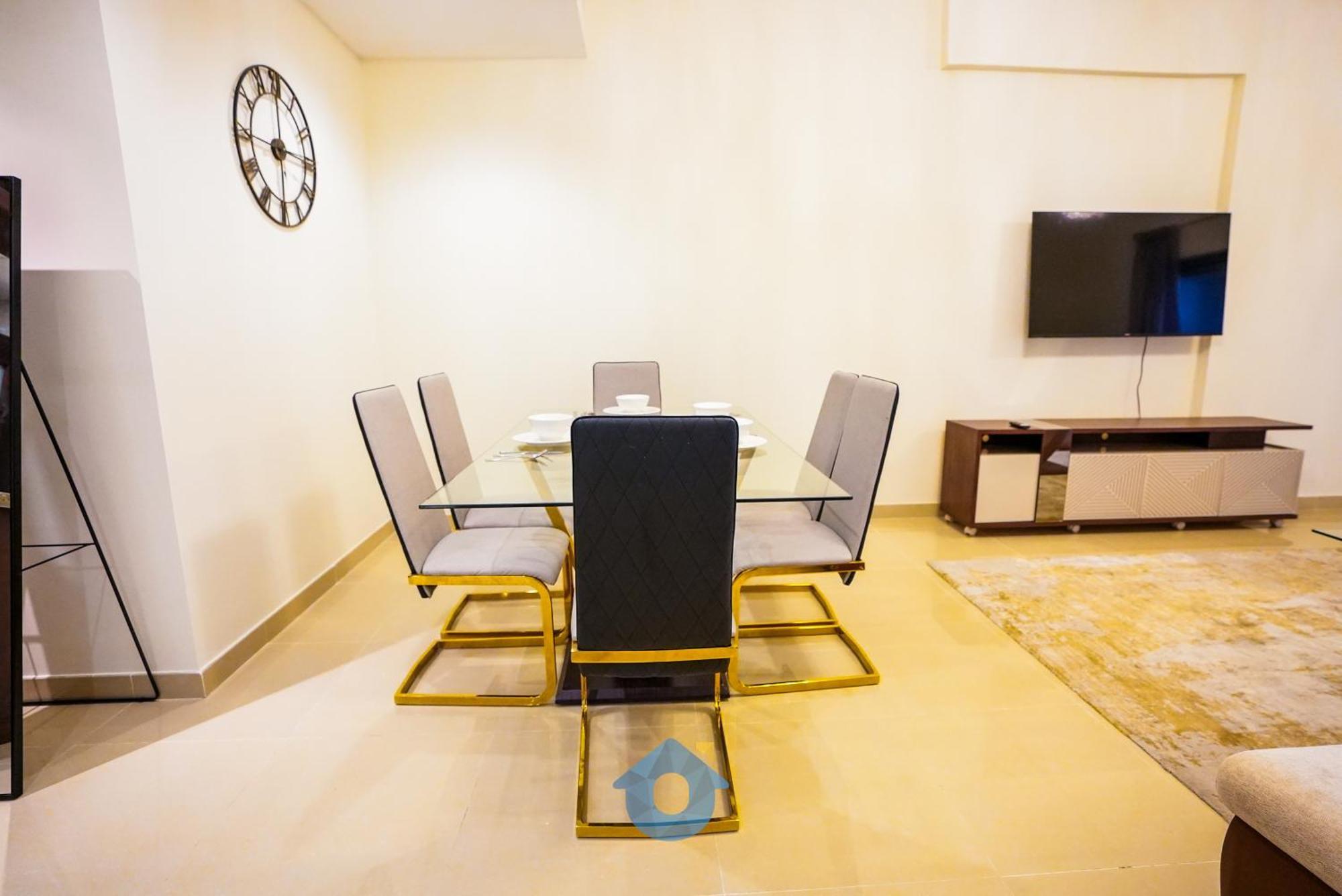 Like - 232 Ultimate Beachside Luxury 2bhk With Sea View In Palm Jumeirah Dubai