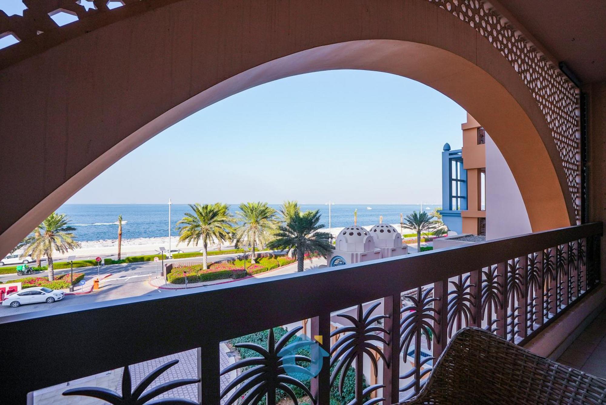 Like - 232 Ultimate Beachside Luxury 2bhk With Sea View In Palm Jumeirah Holiday home *