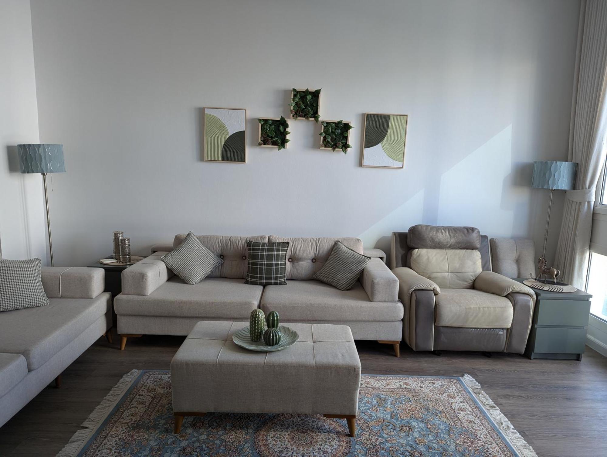 Apartment Stunning 2br With Full Marina View
