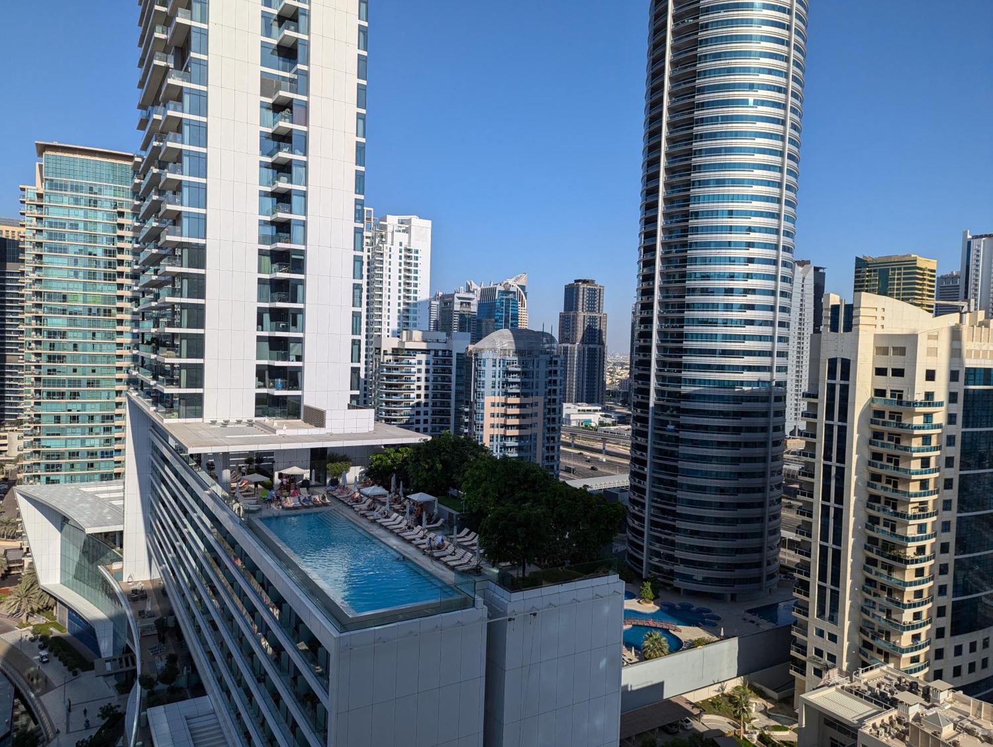 Stunning 2br With Full Marina View *
