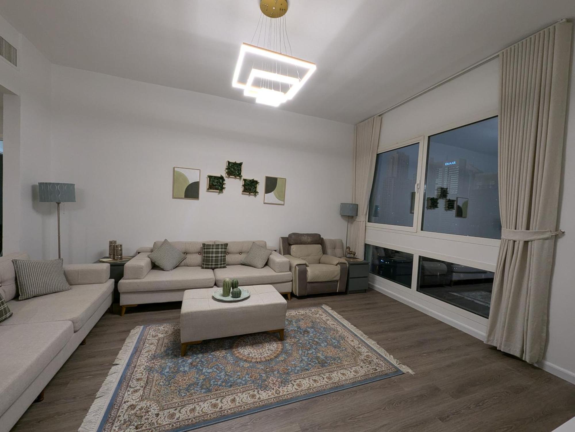 Stunning 2br With Full Marina View Apartment Dubai