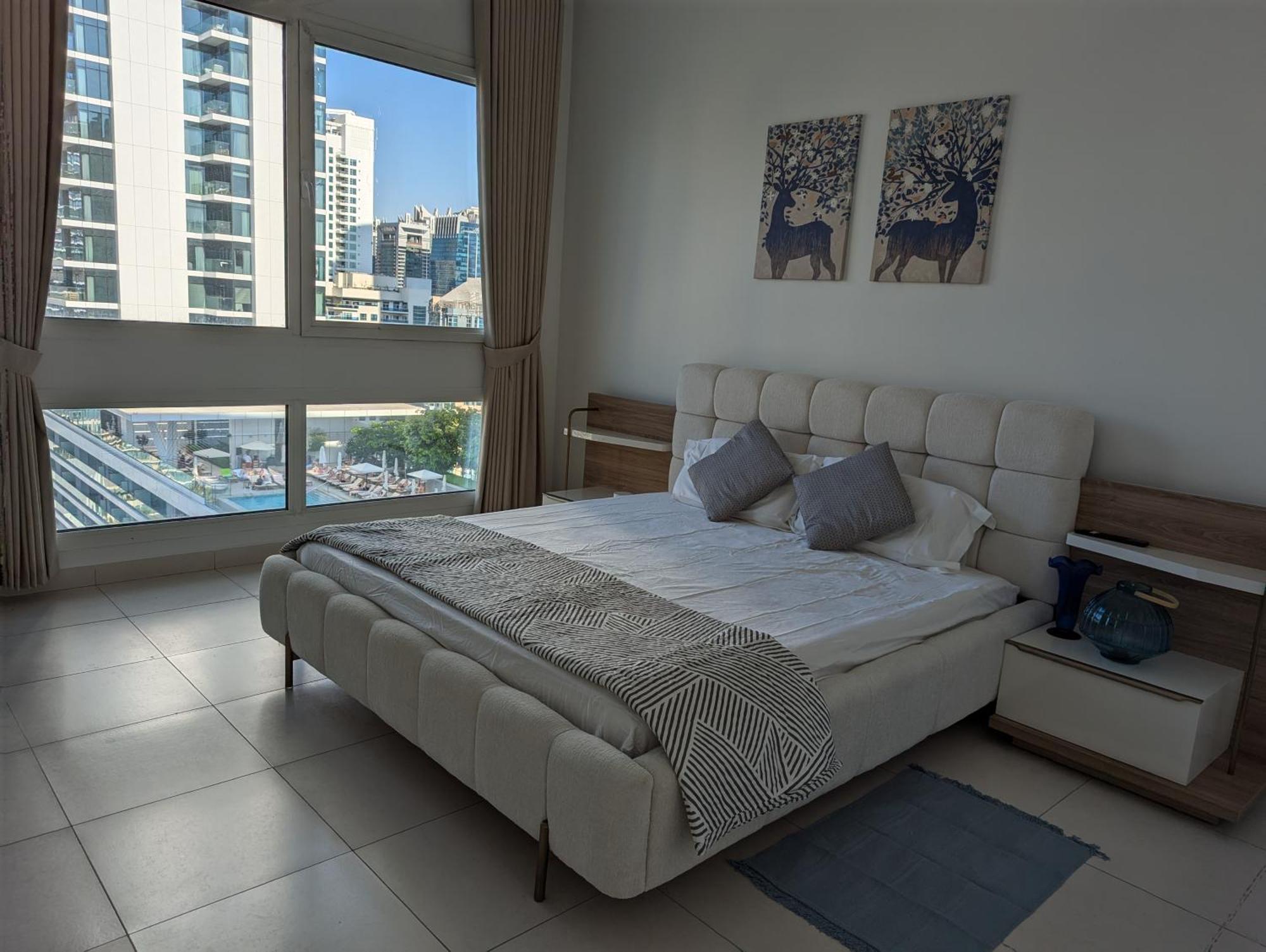 Stunning 2br With Full Marina View Dubai