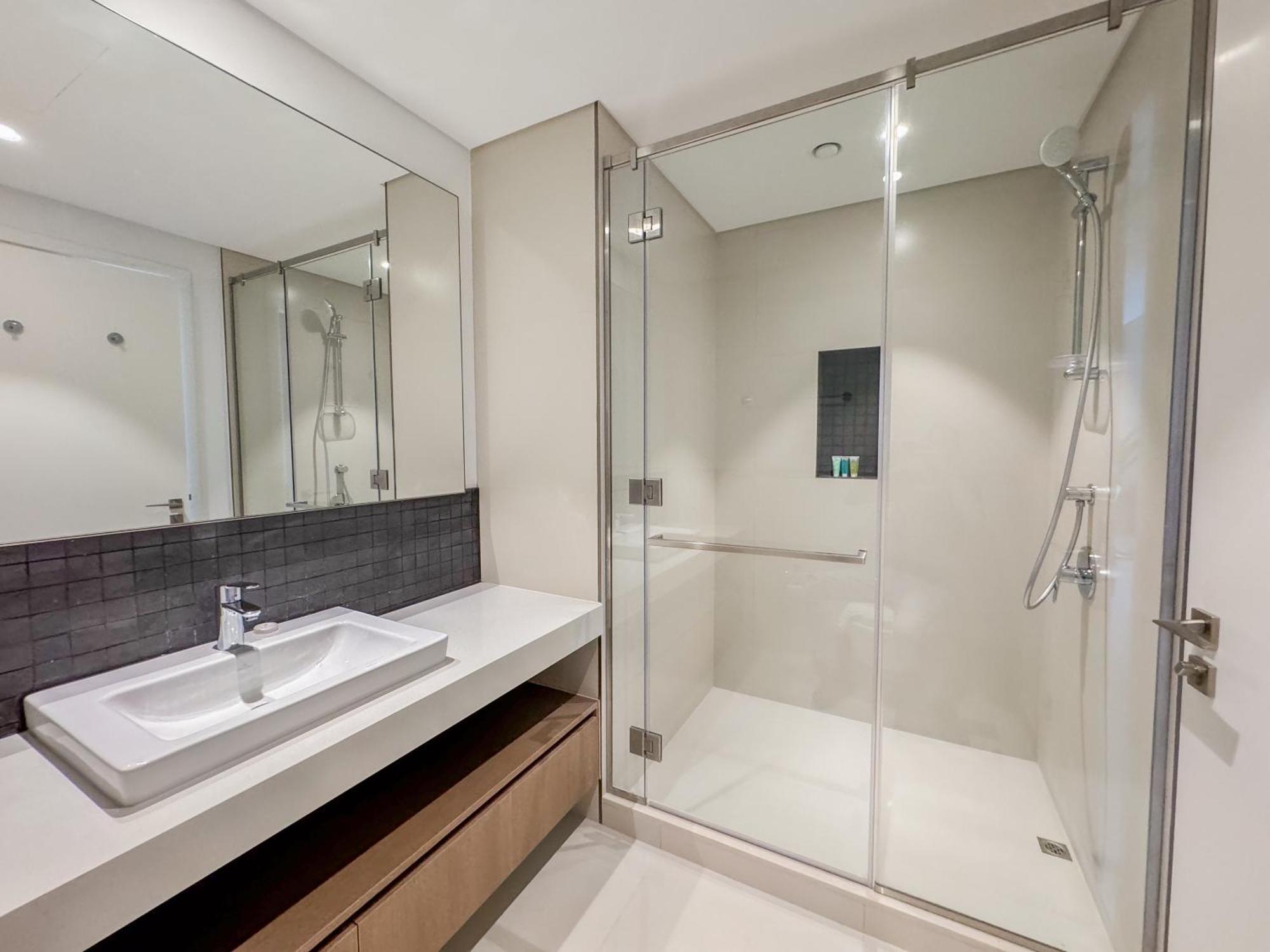 Like - 4104 Contemporary 2bhk With Amazing Views *
