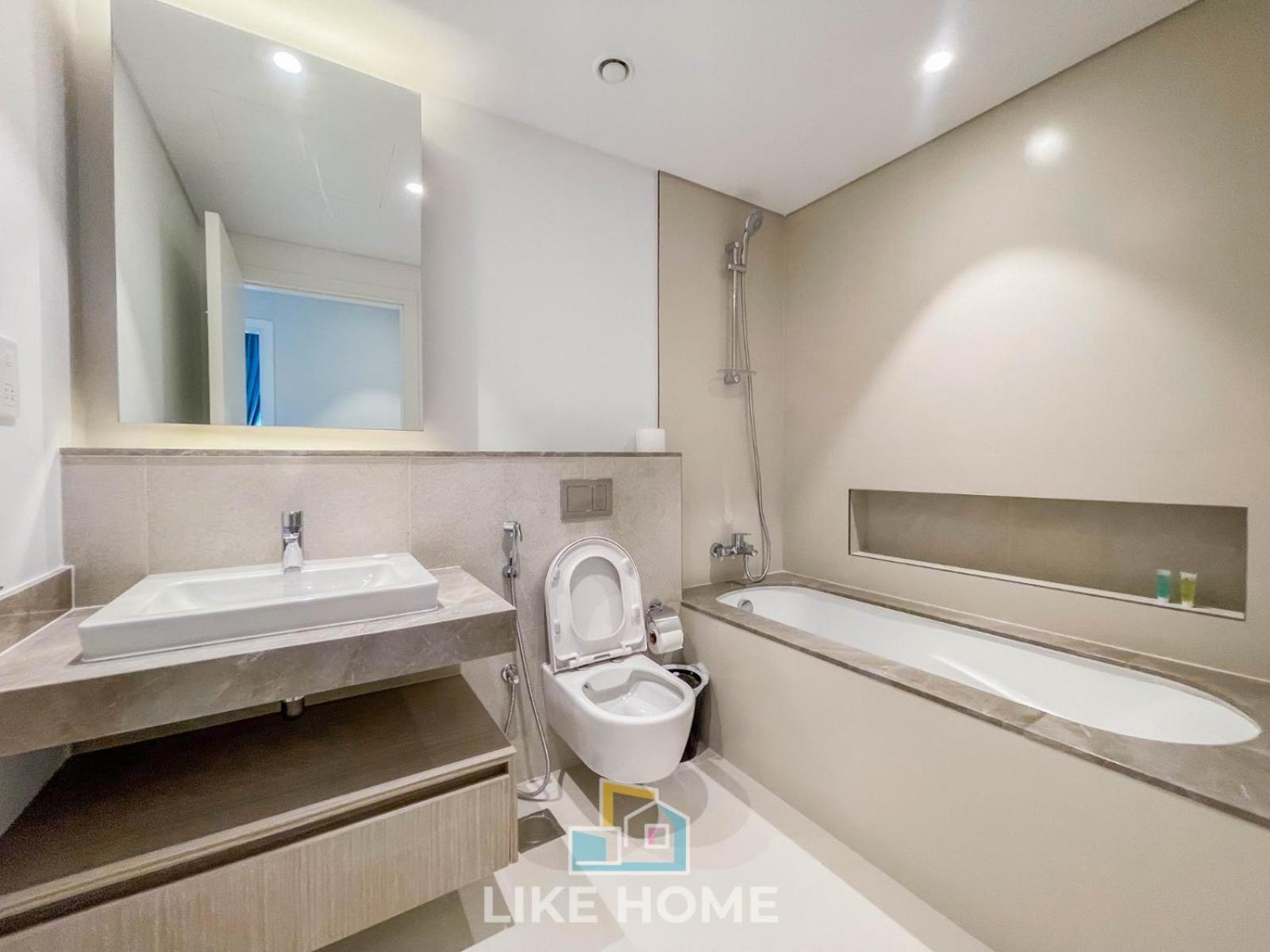Like - 4303 Elegant 1-bedroom With Creek Harbour Views Dubai