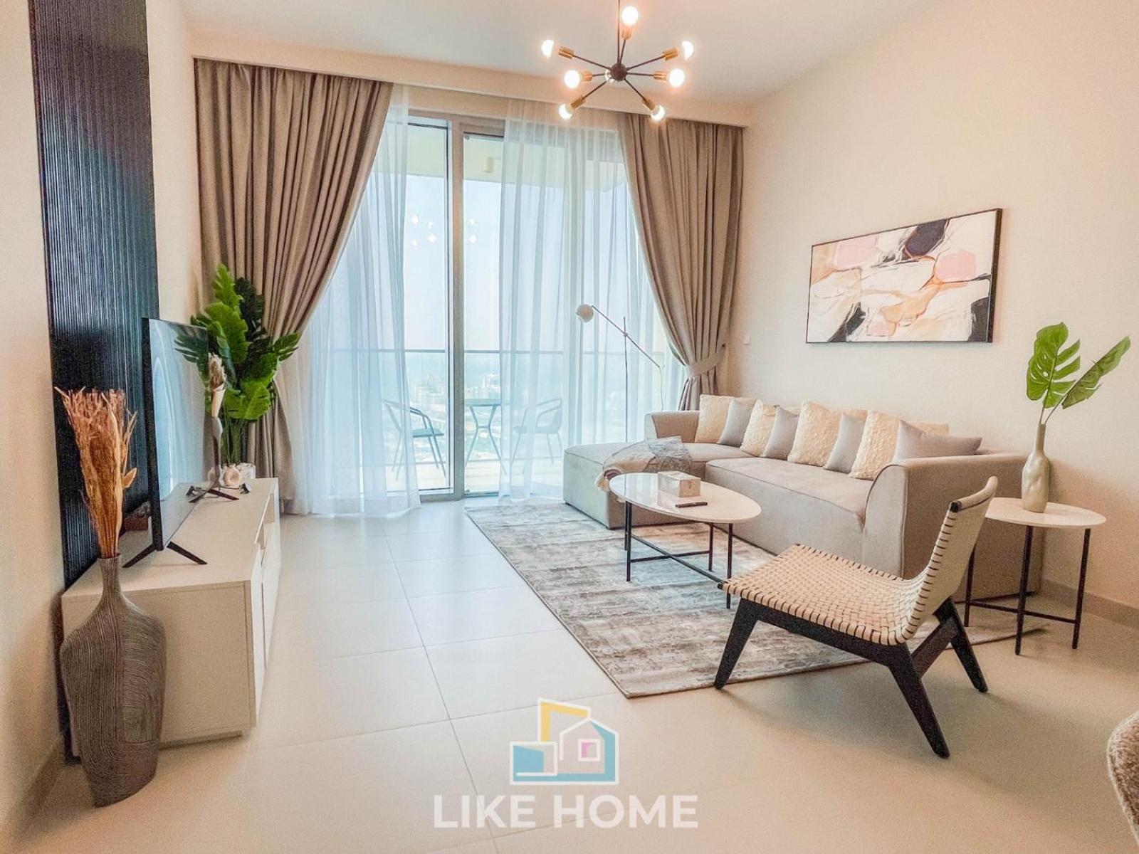 Like - 4303 Elegant 1-bedroom With Creek Harbour Views