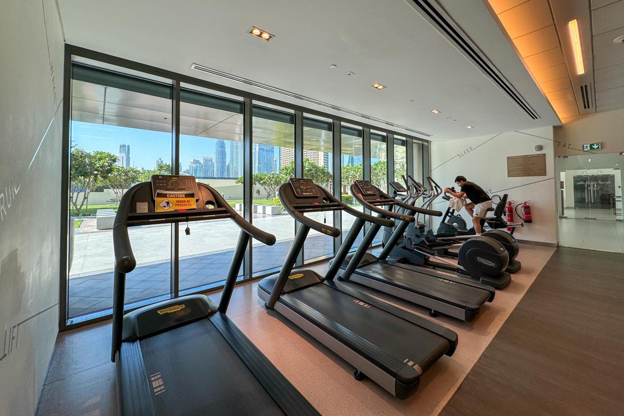 Apartment Luxury 1 Bedroom In The Heart Of Famous Downtown *