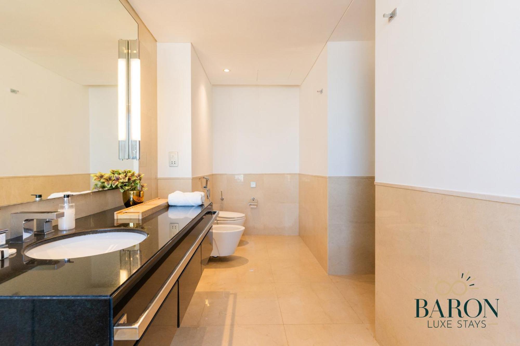 Wonderful 1br Jw Marriott Marina Apartment