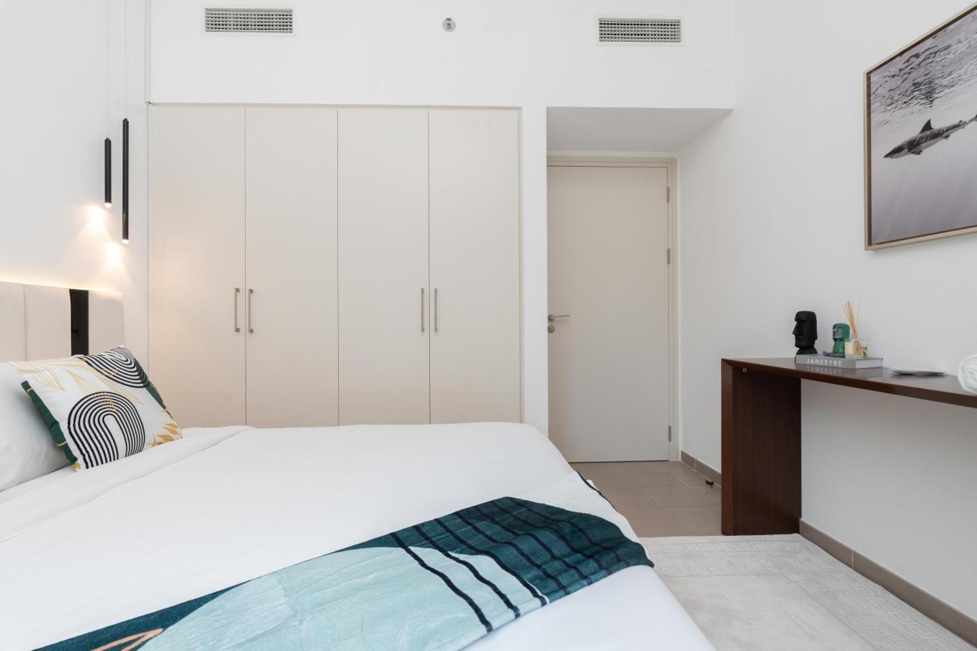 Chic 1br In Park Heights, Hills - Ahlan Hh Apartment