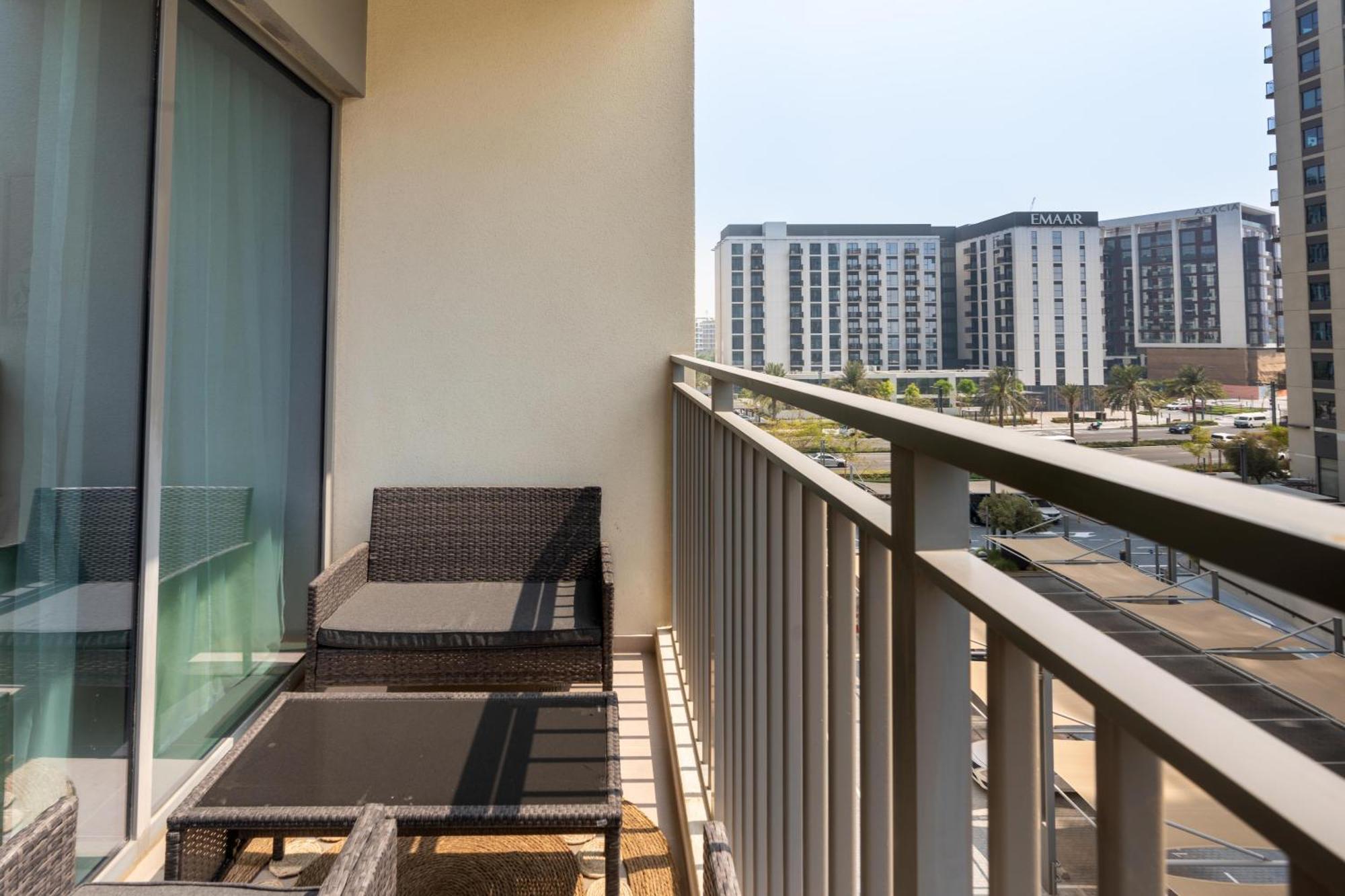 Chic 1br In Park Heights, Hills - Ahlan Hh
