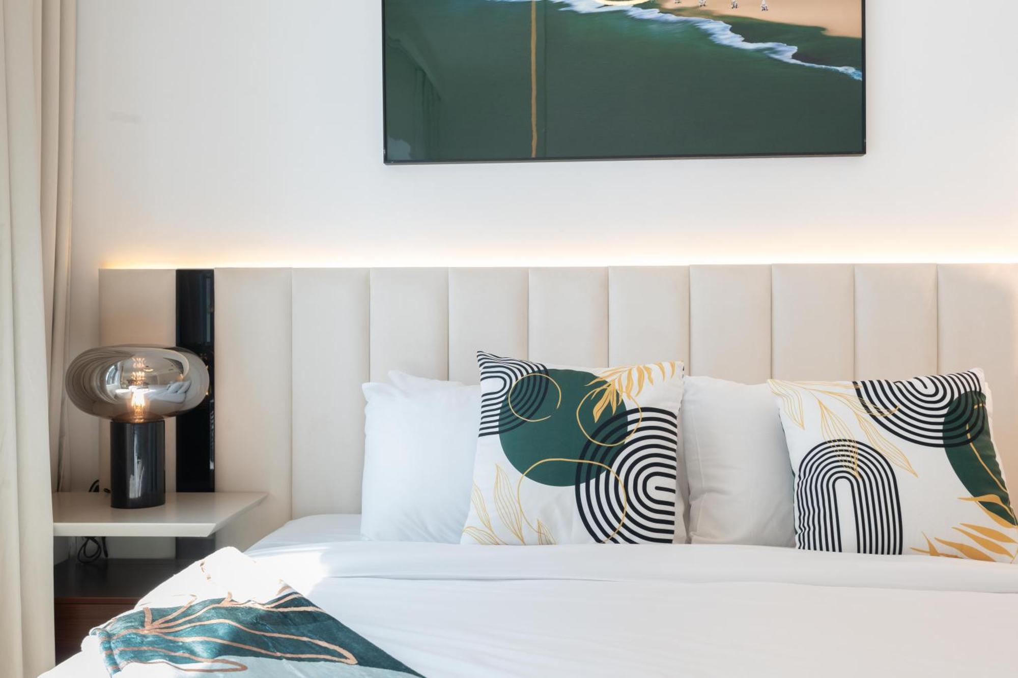 Apartment Chic 1br In Park Heights, Hills - Ahlan Hh