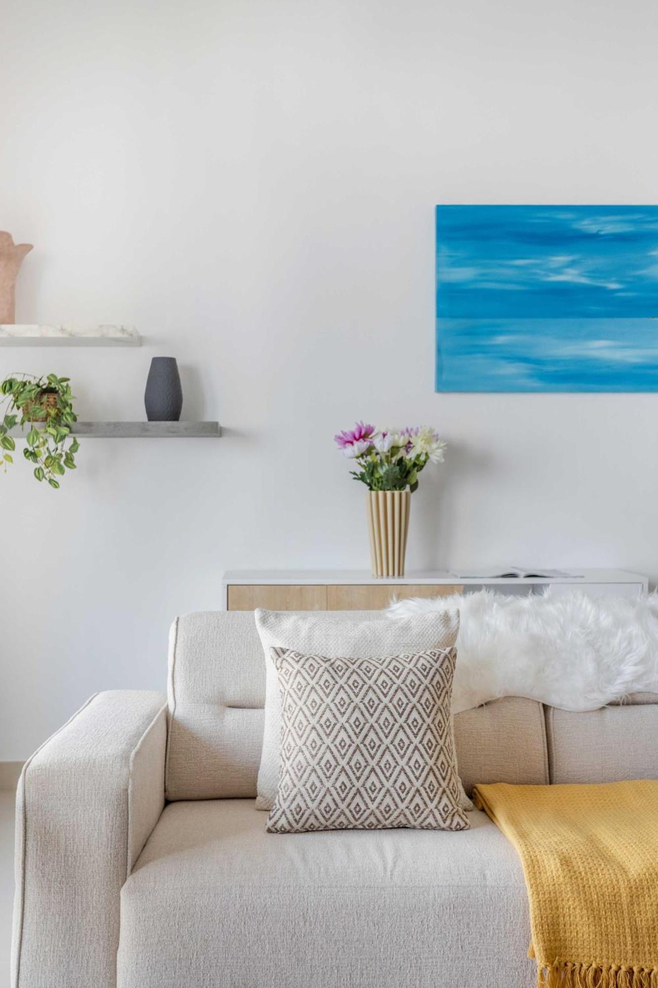 Frank Porter - Creek Horizon T2 Apartment Dubai