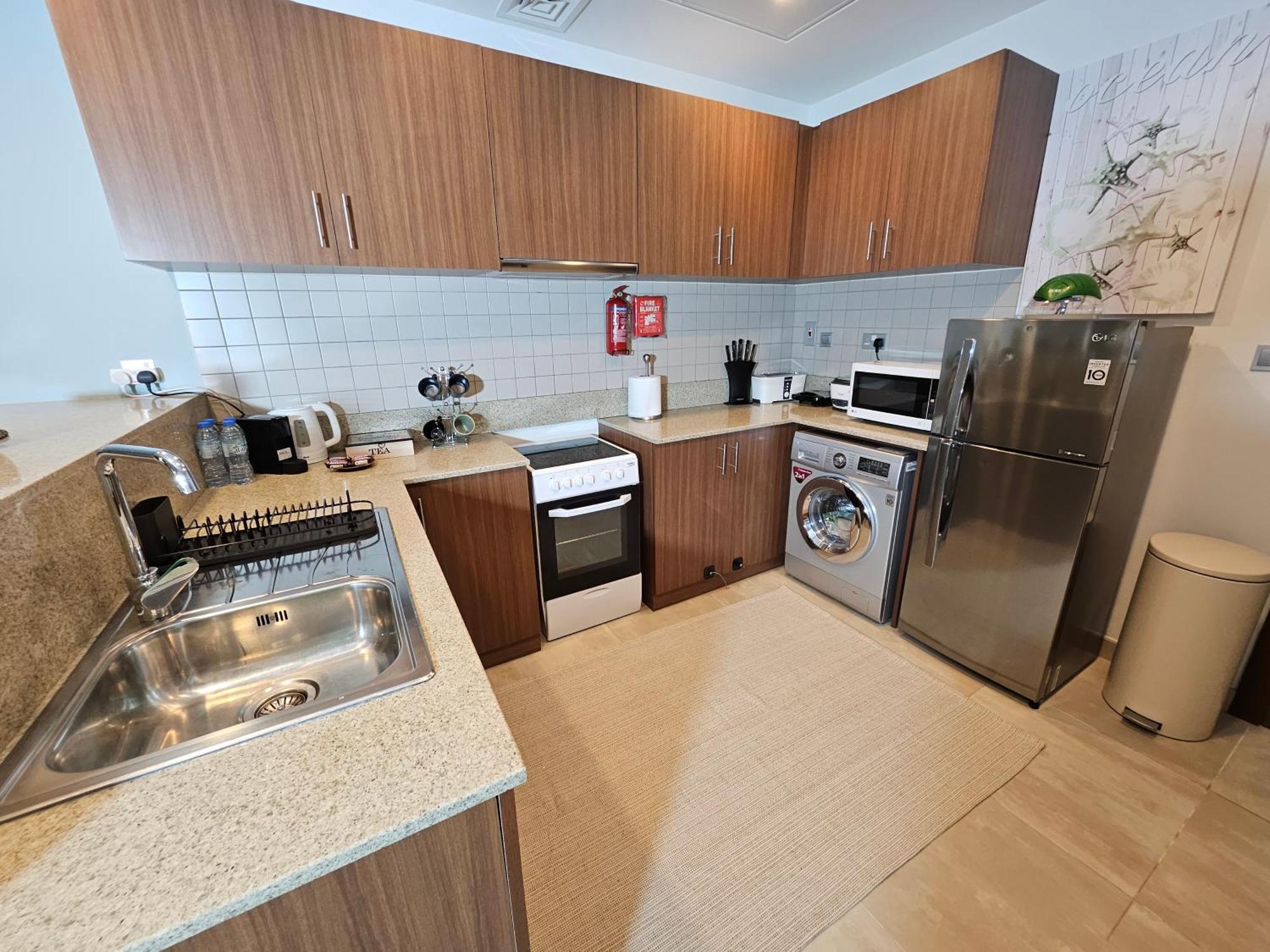 Apartment Modern Jbr With & Pool Access - Marina *