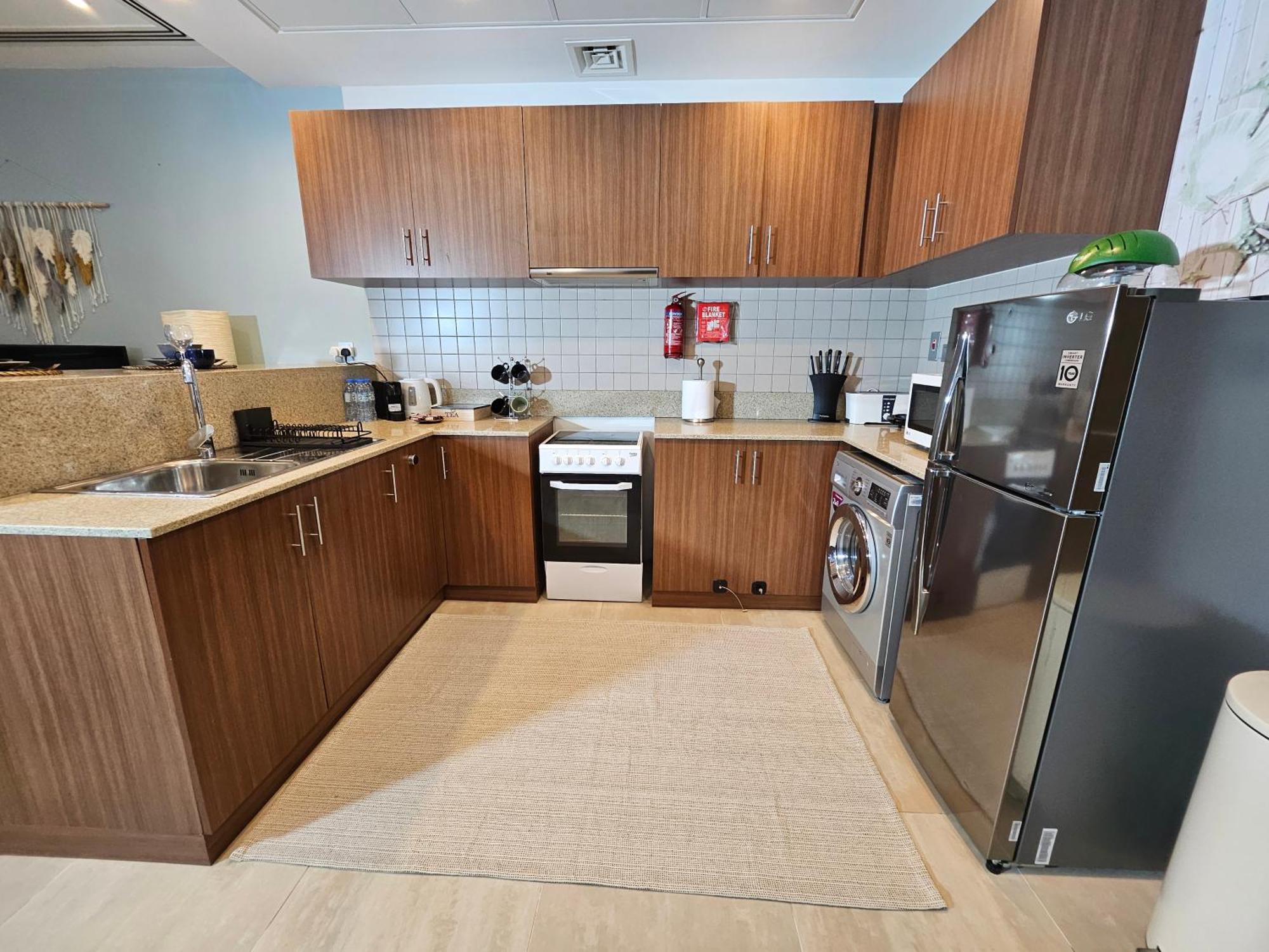 Apartment Modern Jbr With & Pool Access - Marina *
