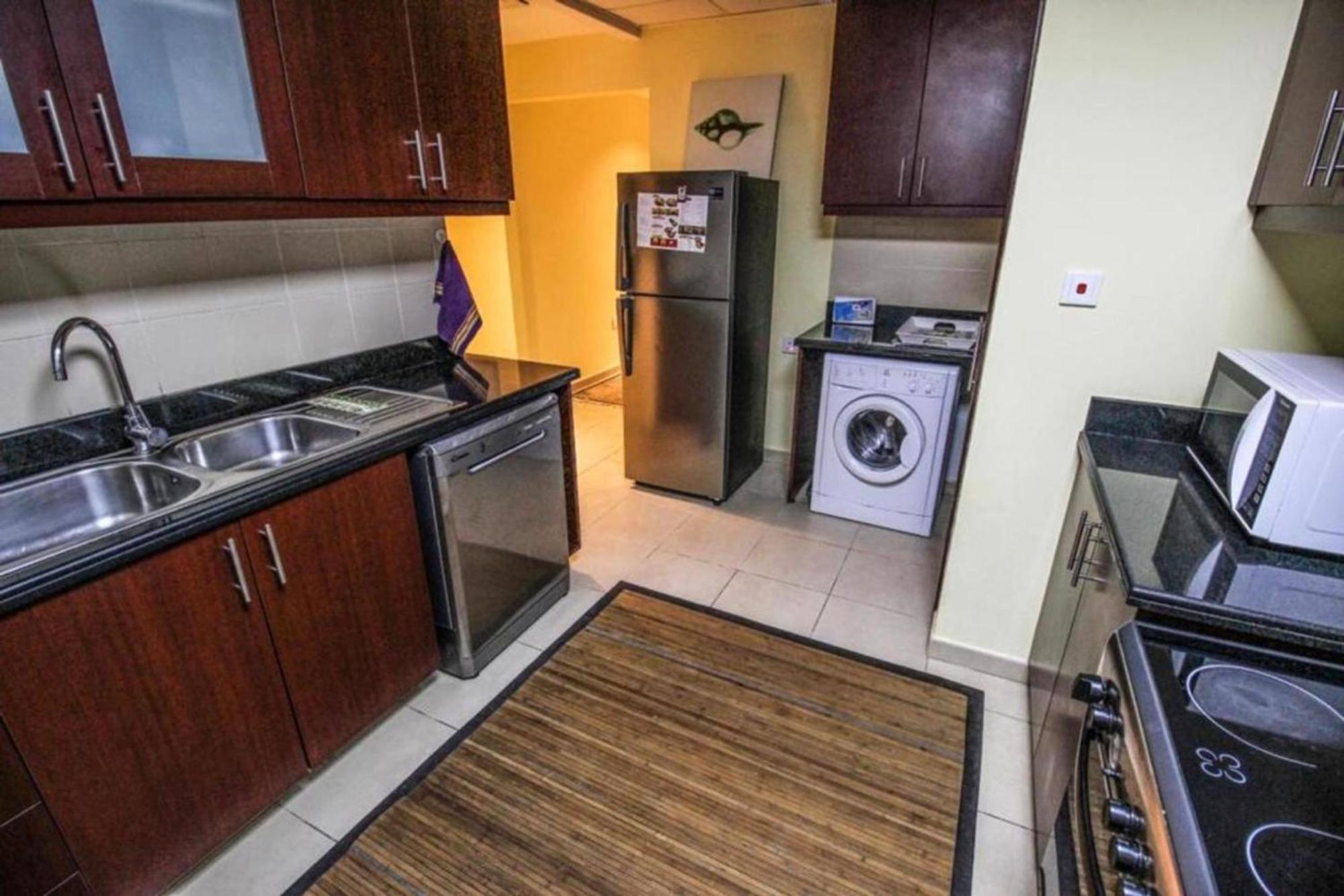 Apartment 2br Front Sea View *