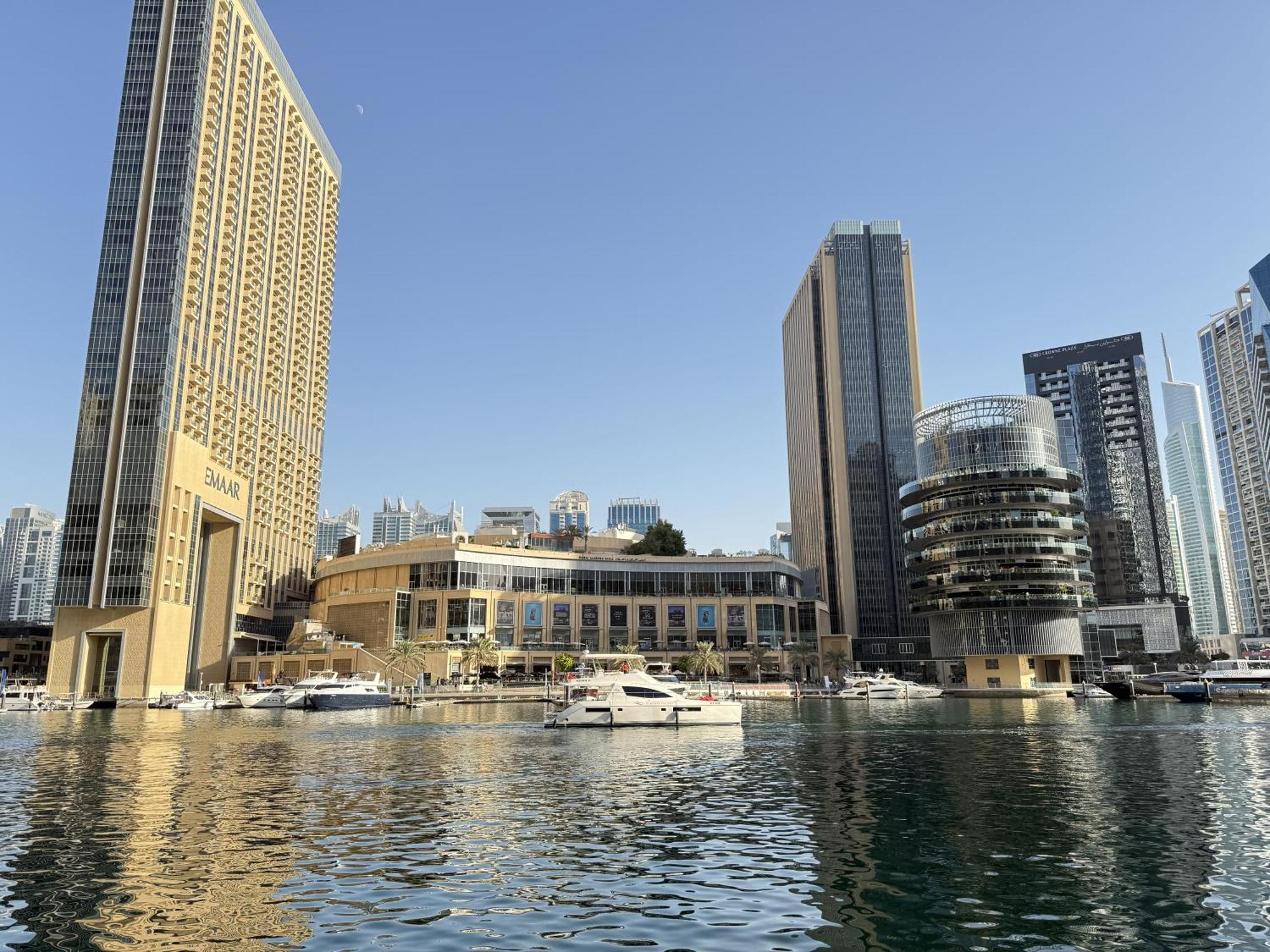 Ultimate 1 Bedroom Marina Views Location In The Heart Of Marina Perfect Vacation Near Marina Jbr Dubai