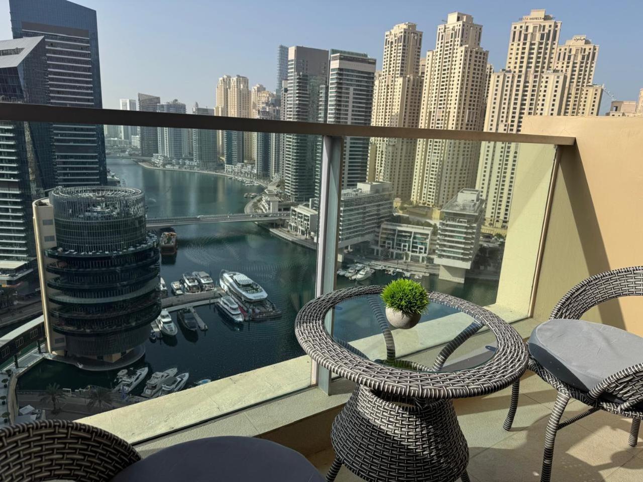 Jw Marriott Marina Residences, With Balcony Connected To Marina Mall * Dubai