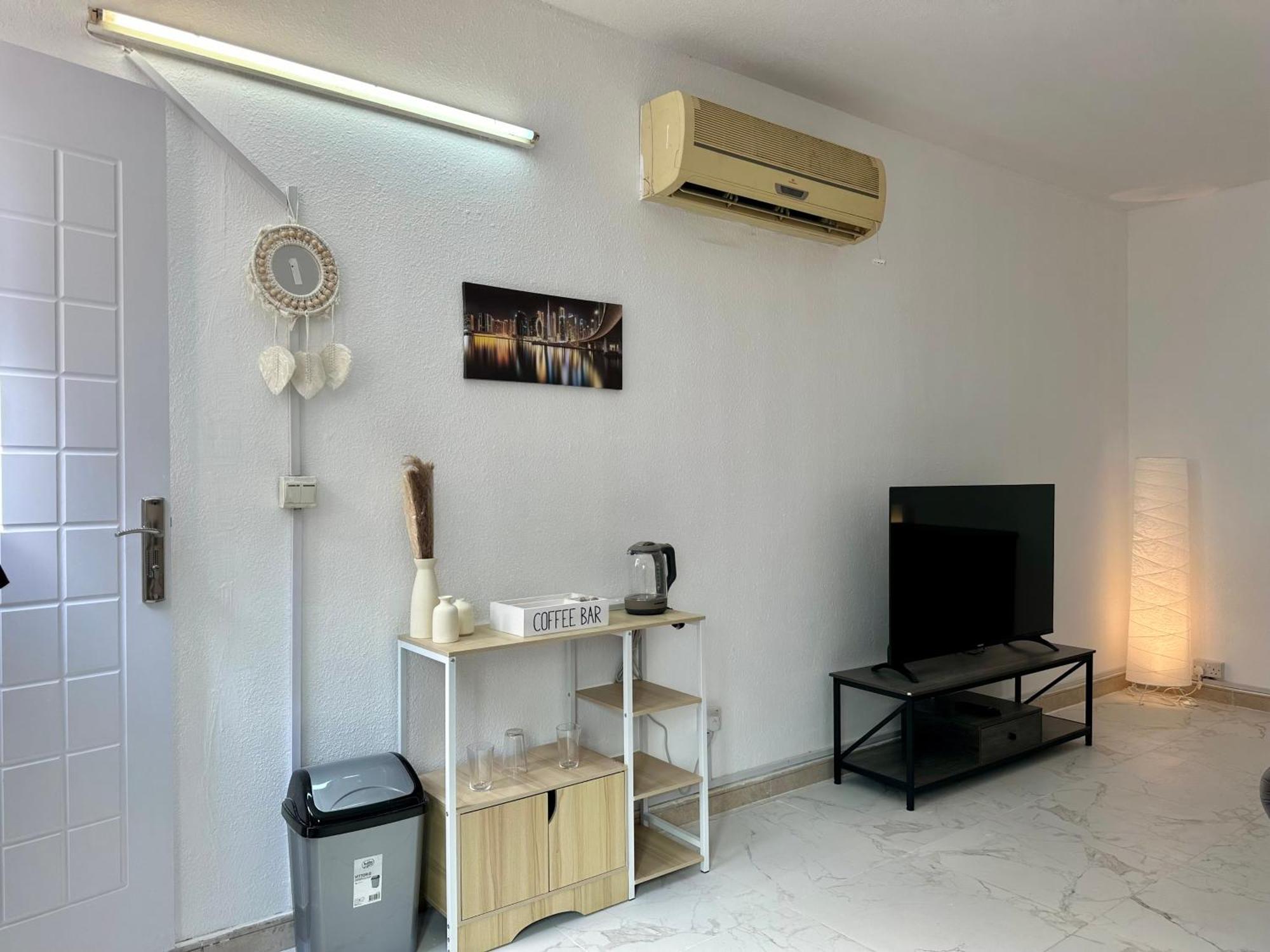 Cozy Private In Jumeirah Near The Dubai
