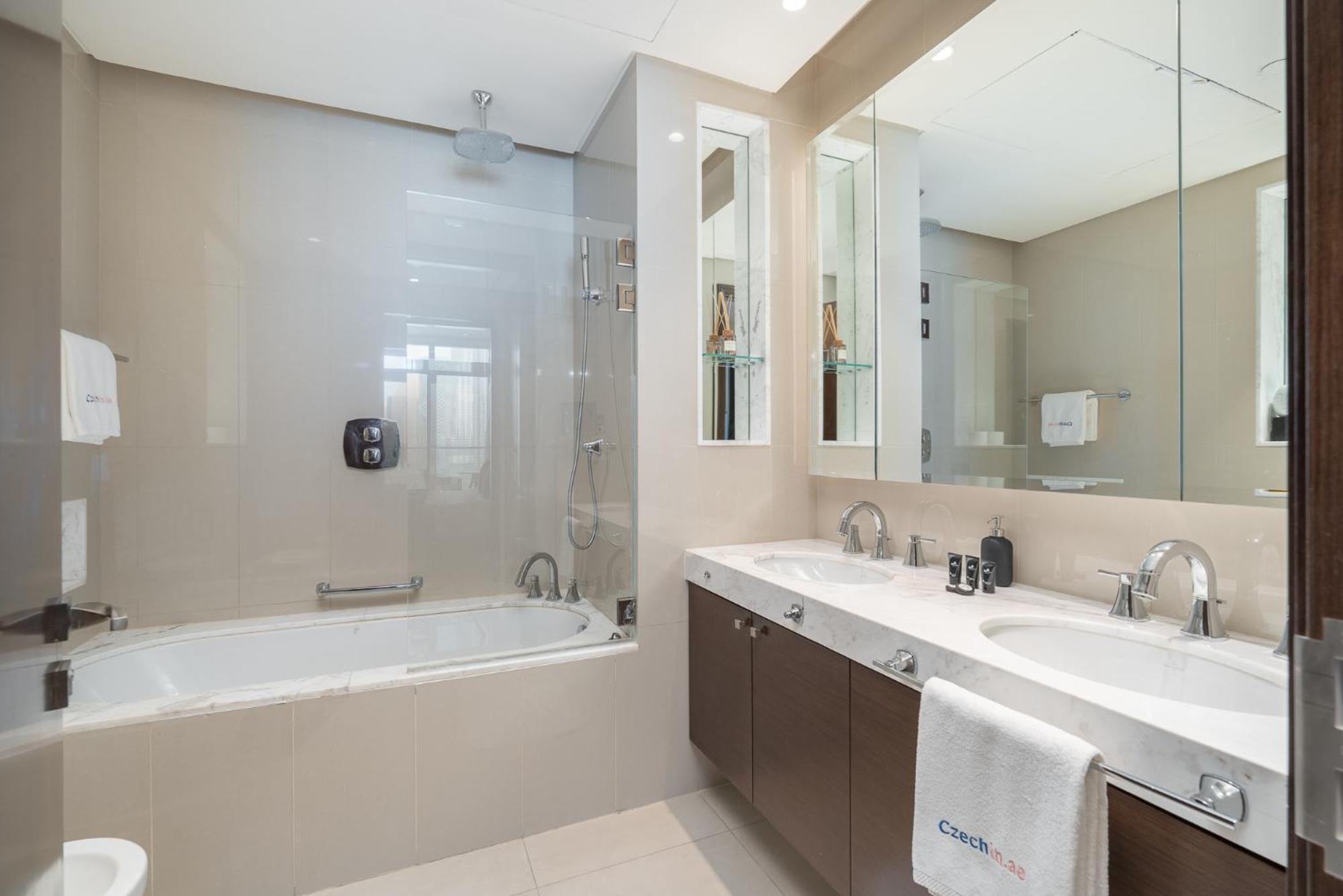 Downtown Elegance - 1br With Unmatched Burj Khalifa Views Apartment *