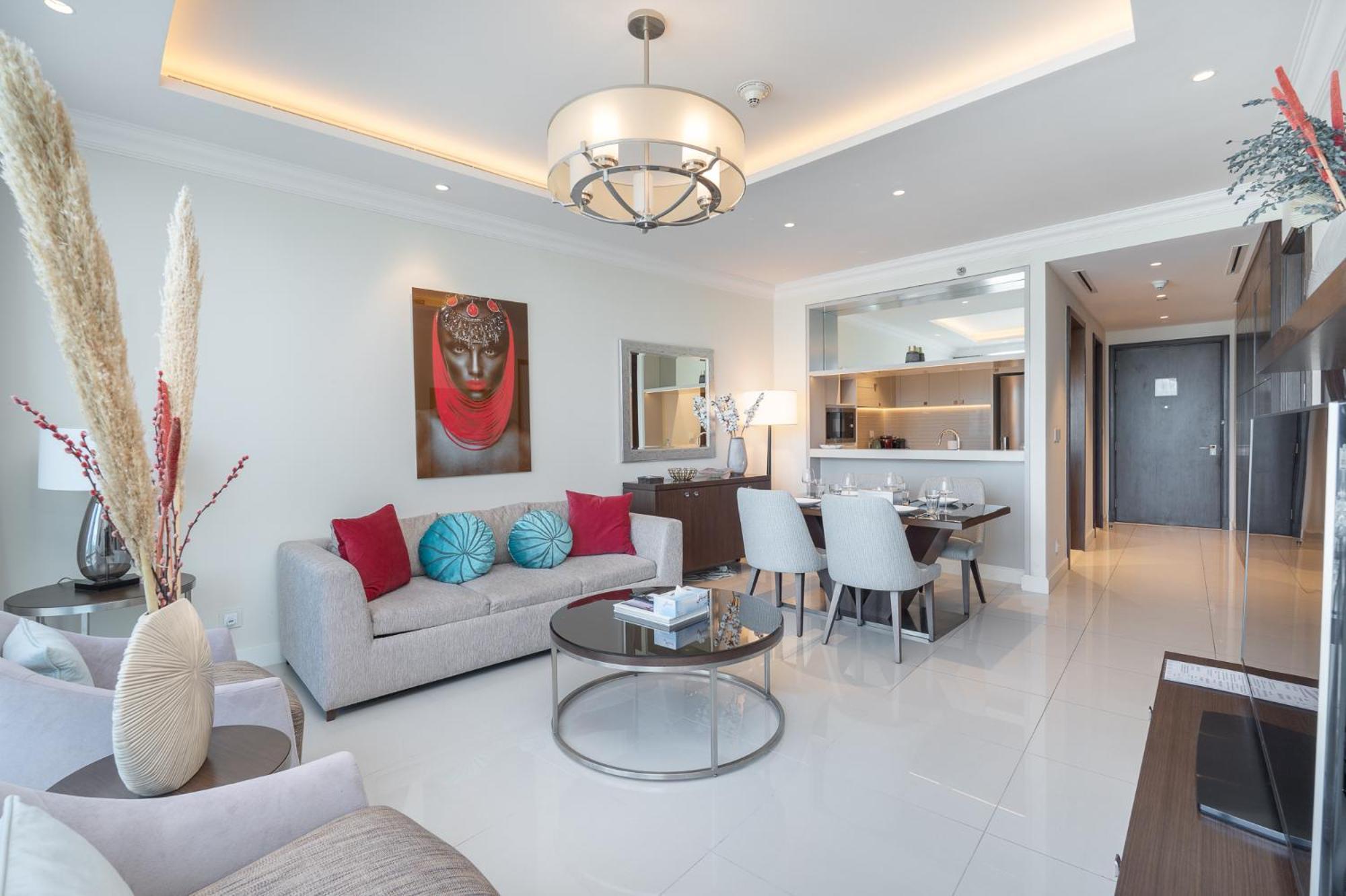 Apartment Downtown Elegance - 1br With Unmatched Burj Khalifa Views