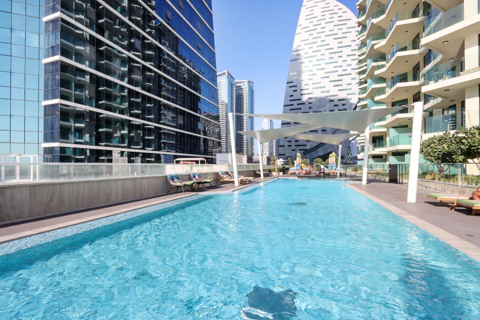 Livbnb- High-end 2br With Canal View Apartment Dubai