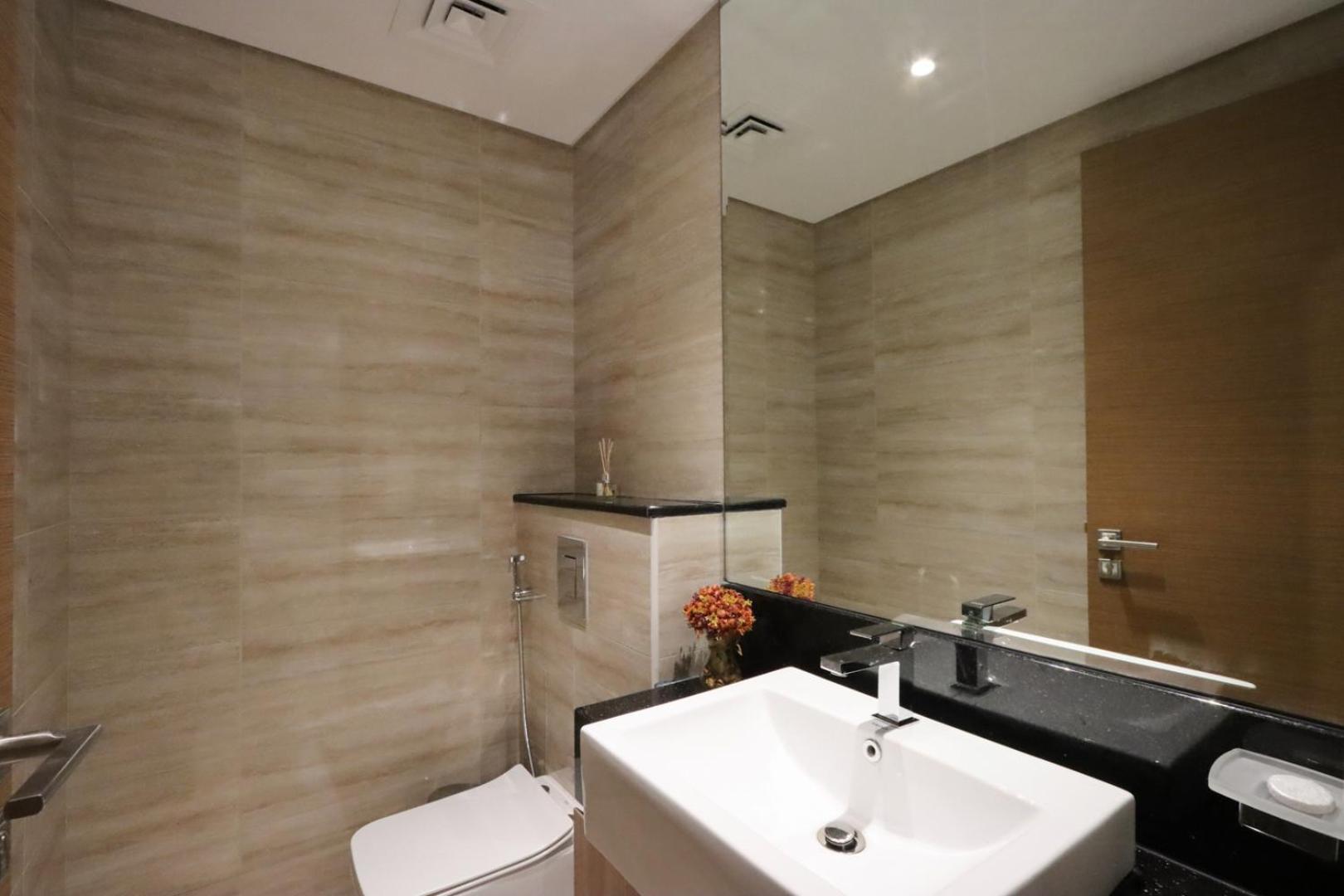 Livbnb- High-end 2br With Canal View Dubai