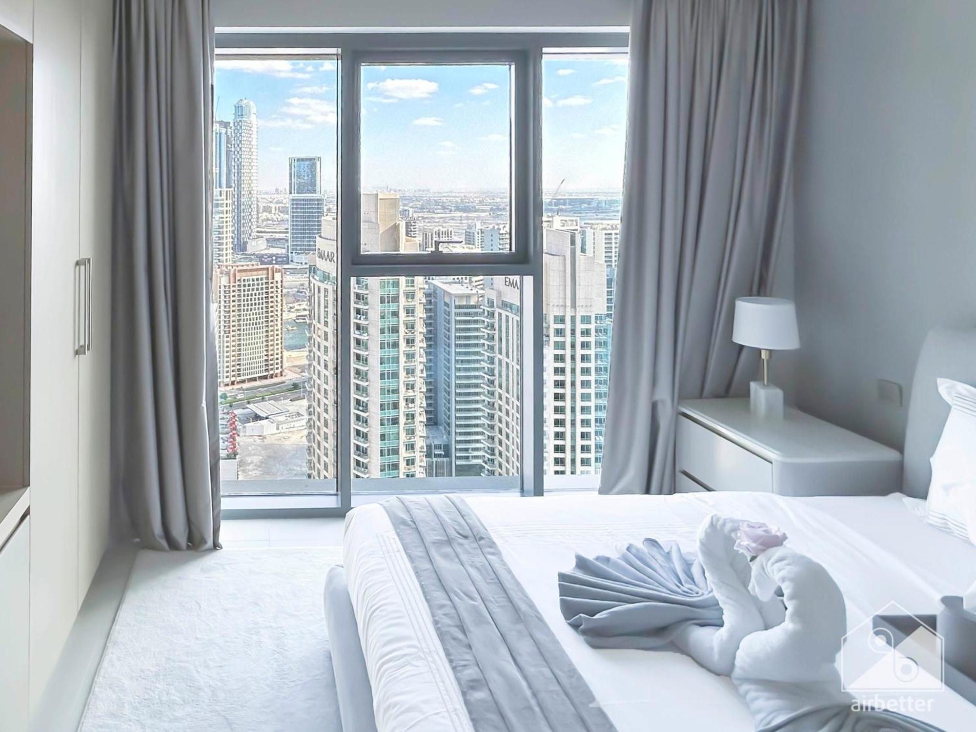Burj Royale Luxury One-bedroom With Views Dubai