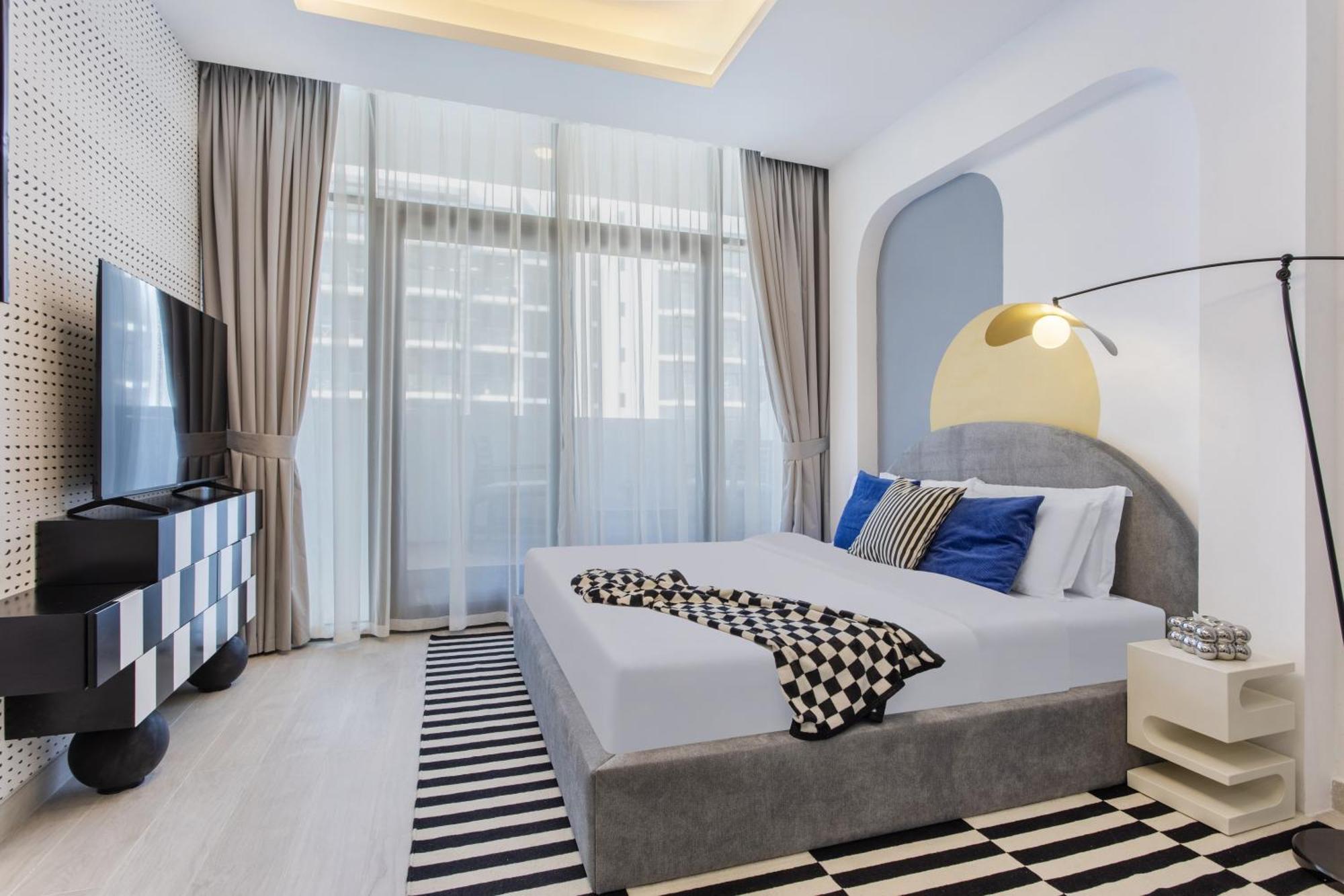 Apartment Charming With Burj Khalifa View In Azizi12
