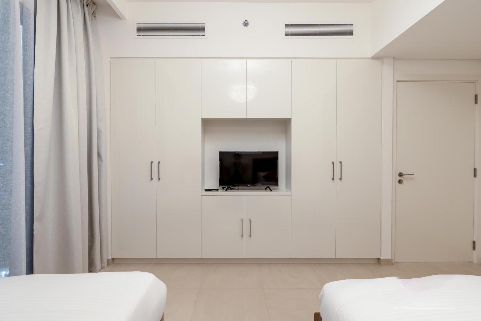 Apartment 3 Bedrooms In Downtown Views - Burj Khalifa View