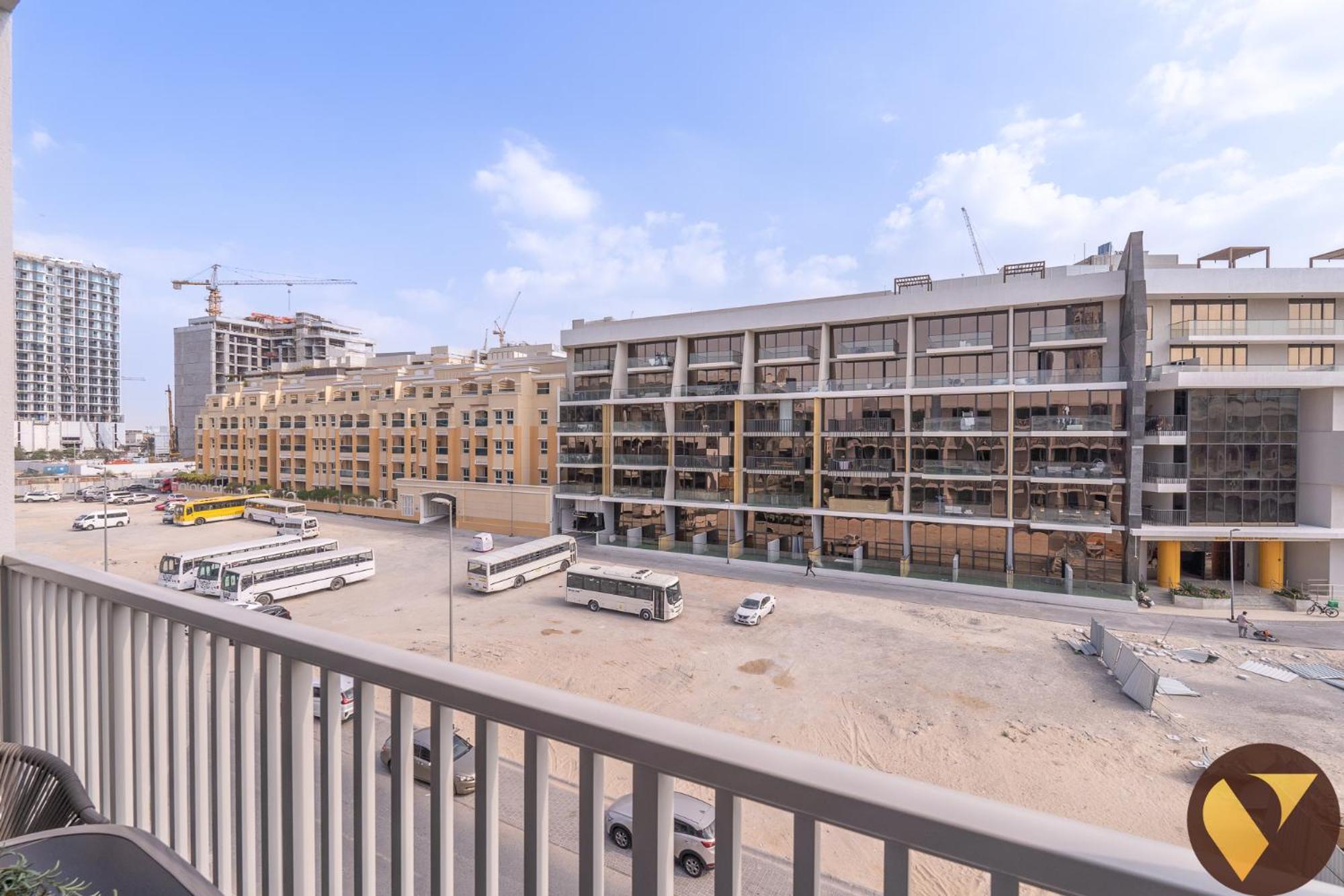 Vogue Luma22 Jvc 5 Mins Circle Mall & 12 Mins Emirates Mall Apartment Dubai